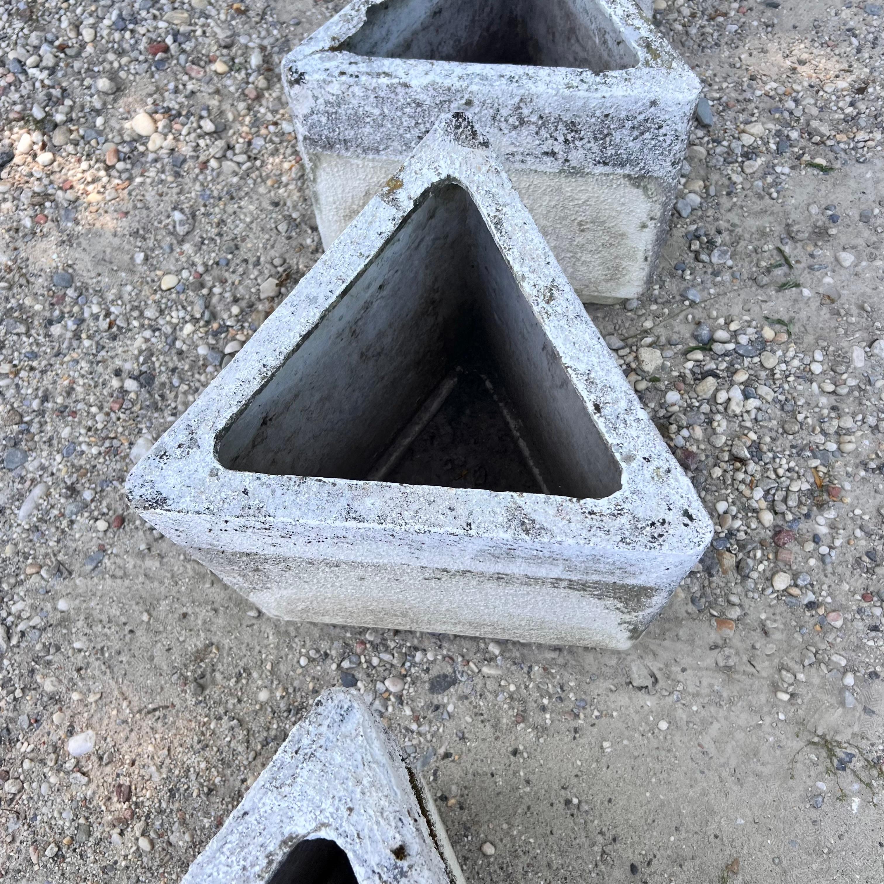 Complete Set of Triangular Planters by Willy Guhl, 1974 Switzerland For Sale 6