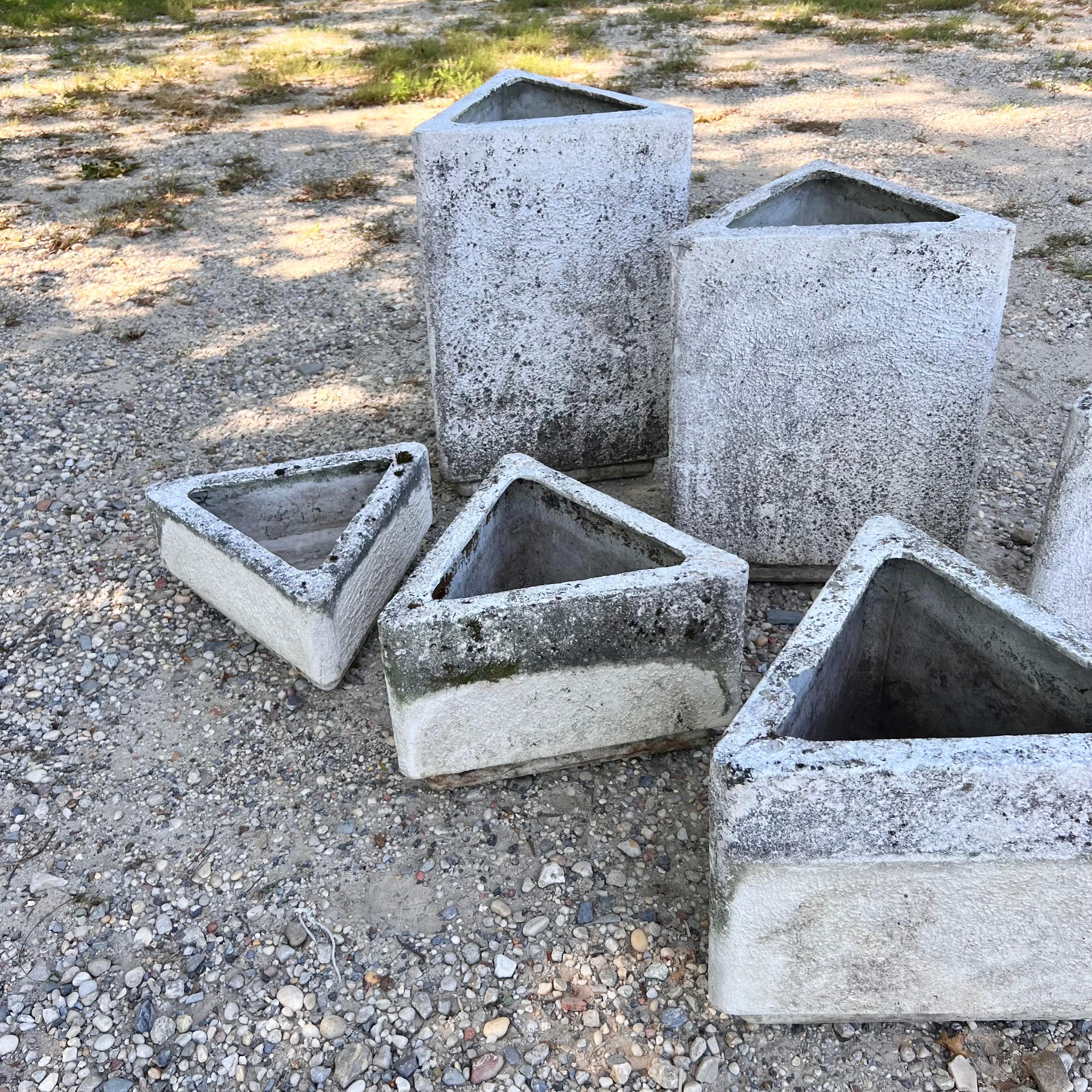 Complete Set of Triangular Planters by Willy Guhl, 1974 Switzerland For Sale 7