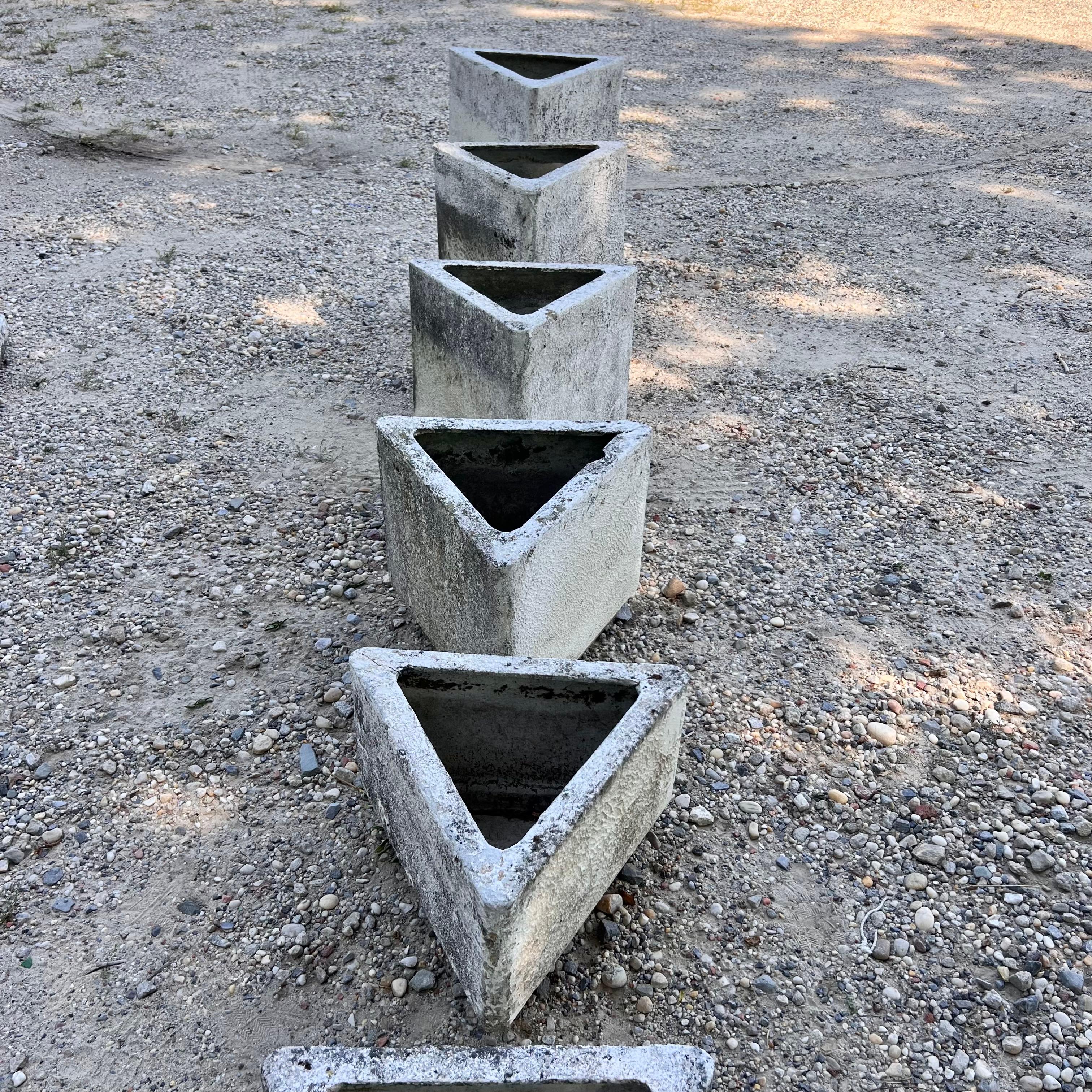 Concrete Complete Set of Triangular Planters by Willy Guhl, 1974 Switzerland For Sale