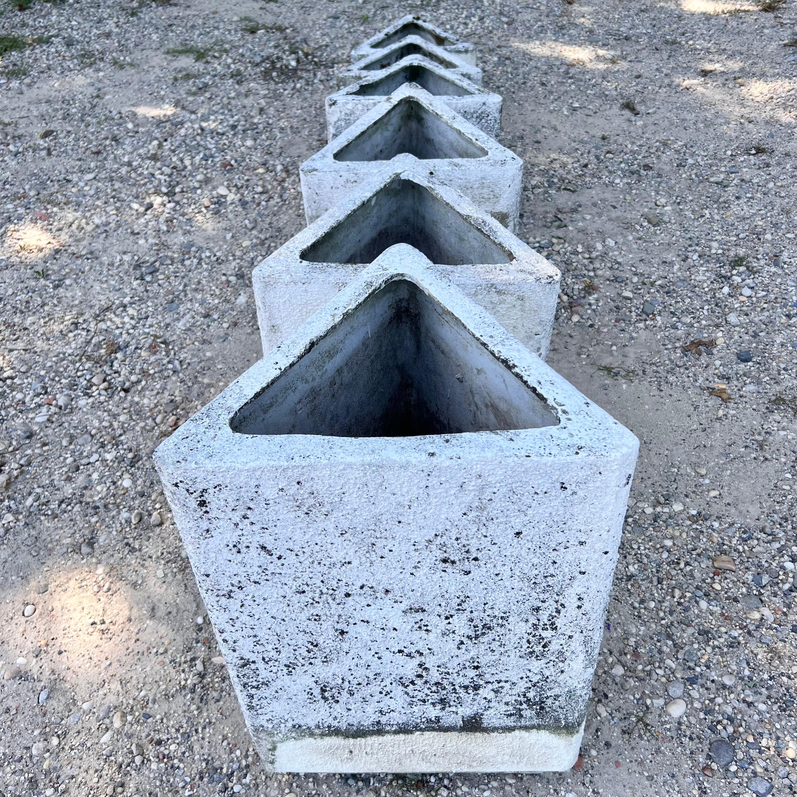 Complete Set of Triangular Planters by Willy Guhl, 1974 Switzerland For Sale 2
