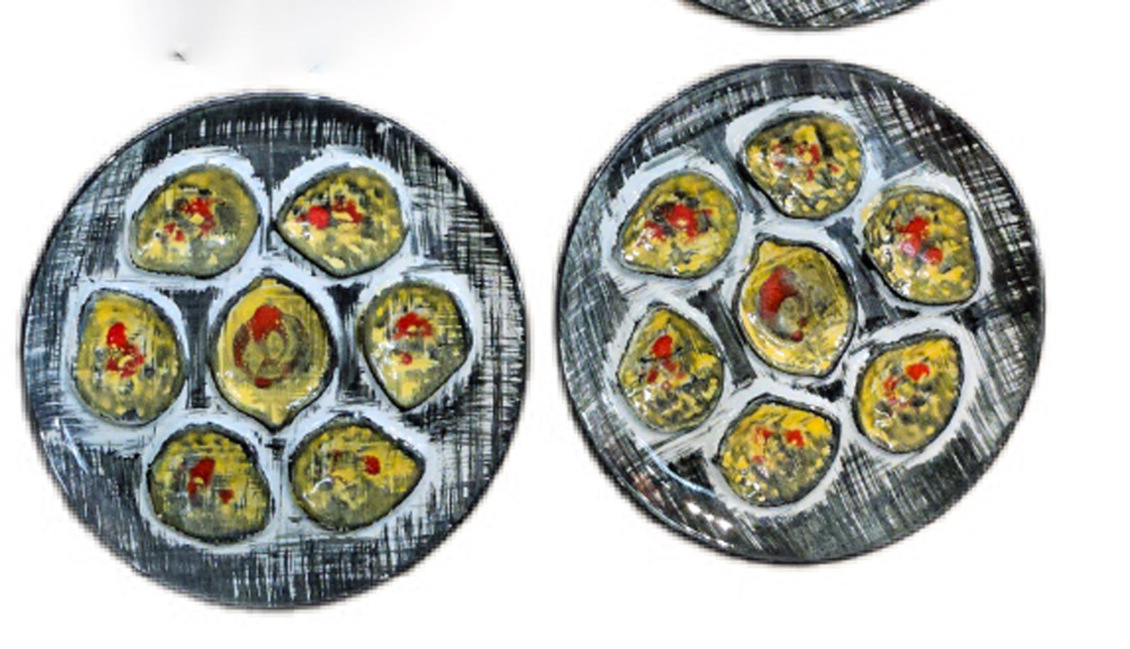 Kompletter Satz von zwölf handbemalten Austerntellern aus MBFA-Porzellan im Angebot 6