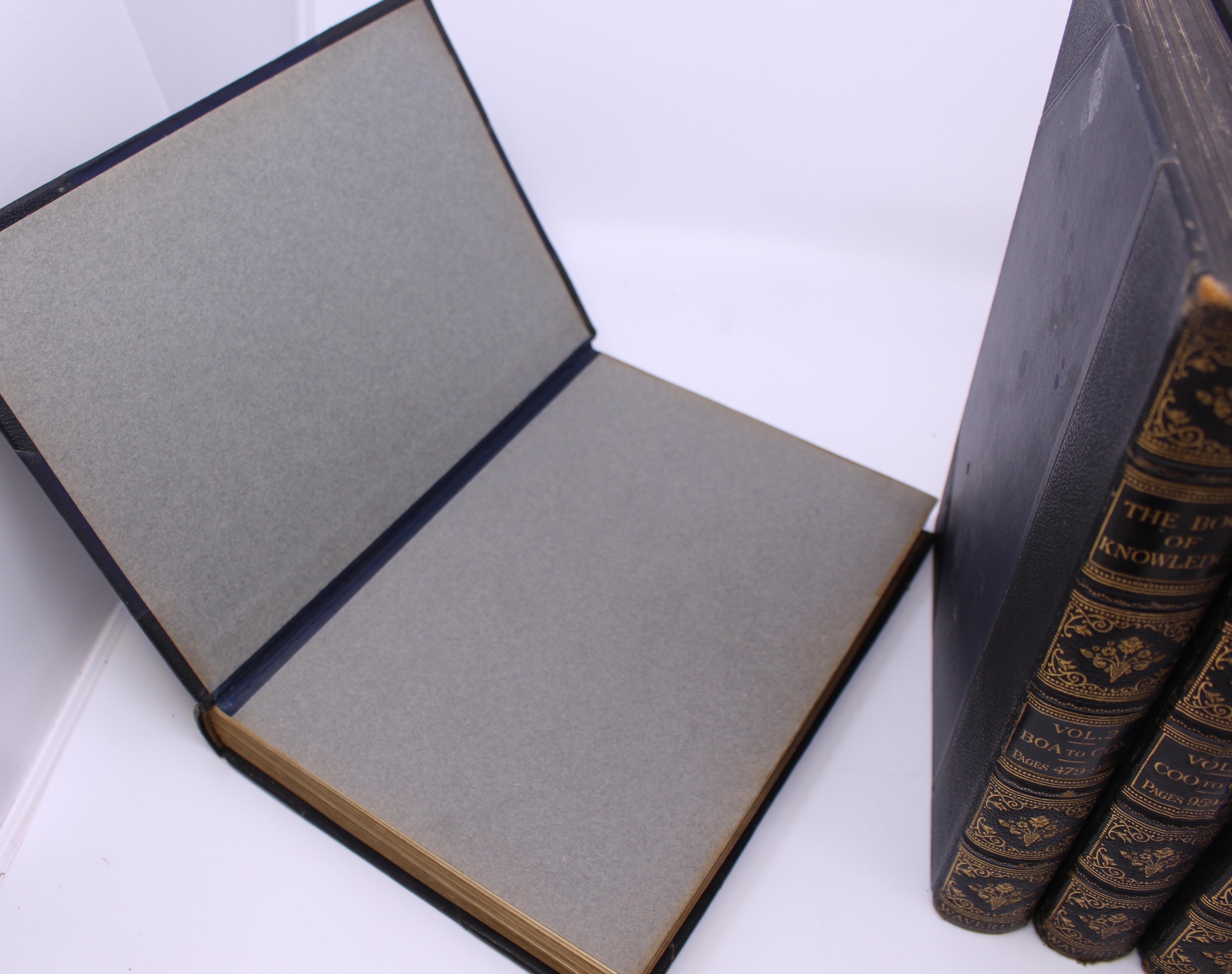 Complete Set The Book of Knowledge Harold F. B. Wheeler Waverley, circa 1935 In Good Condition For Sale In Worcester, Worcestershire