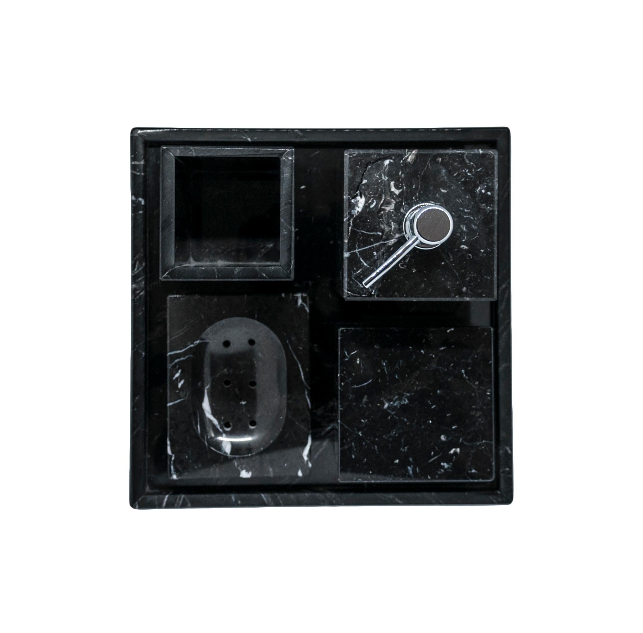 Handgefertigtes, komplettes, quadratisches Set für den Bad aus schwarzem Marquina-Marmor im Zustand „Neu“ im Angebot in Carrara, IT