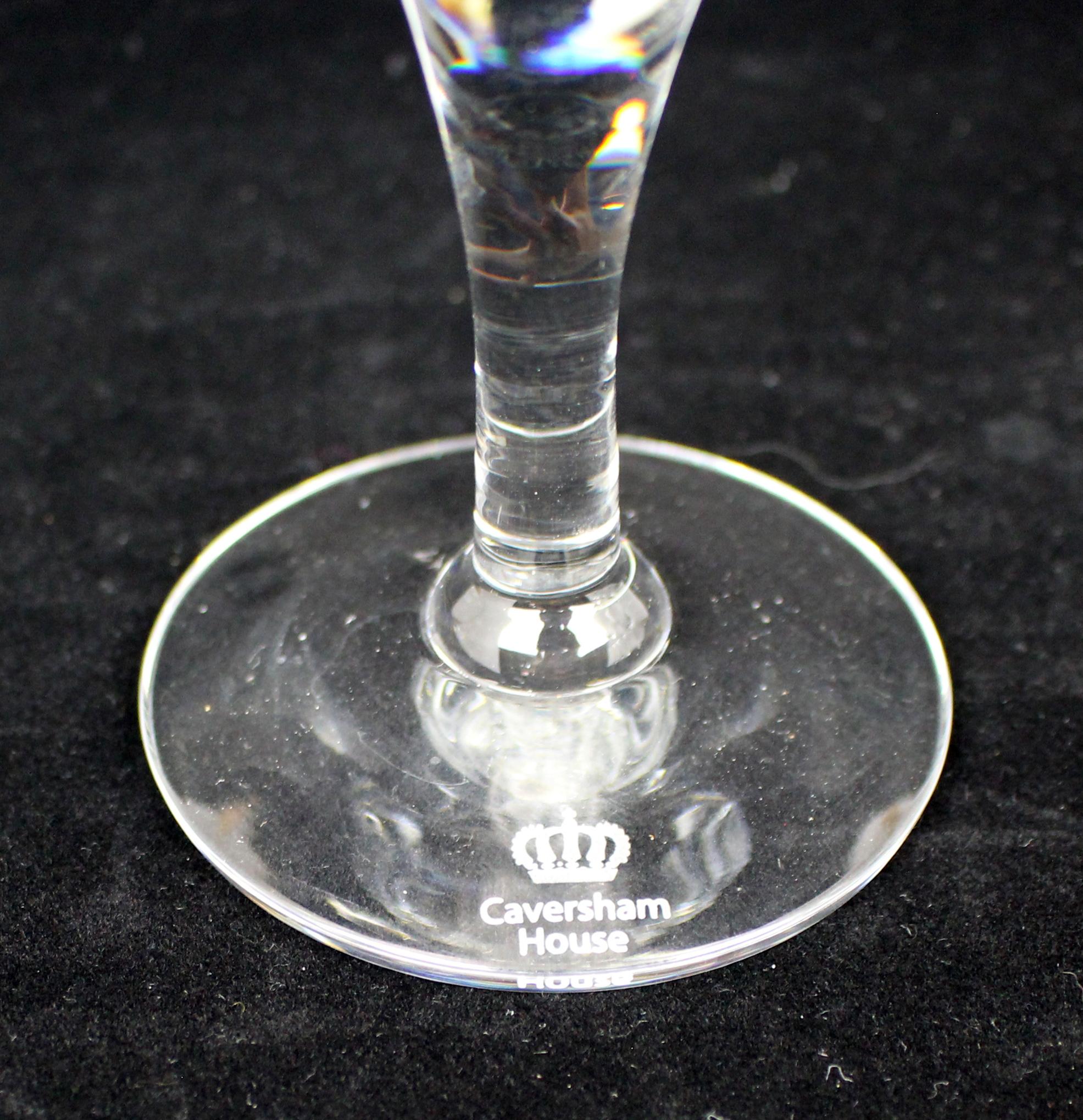 Suite complète de 36 verres en cristal taillé à la main par Tudor Crystal Excellent état - En vente à Worcester, GB
