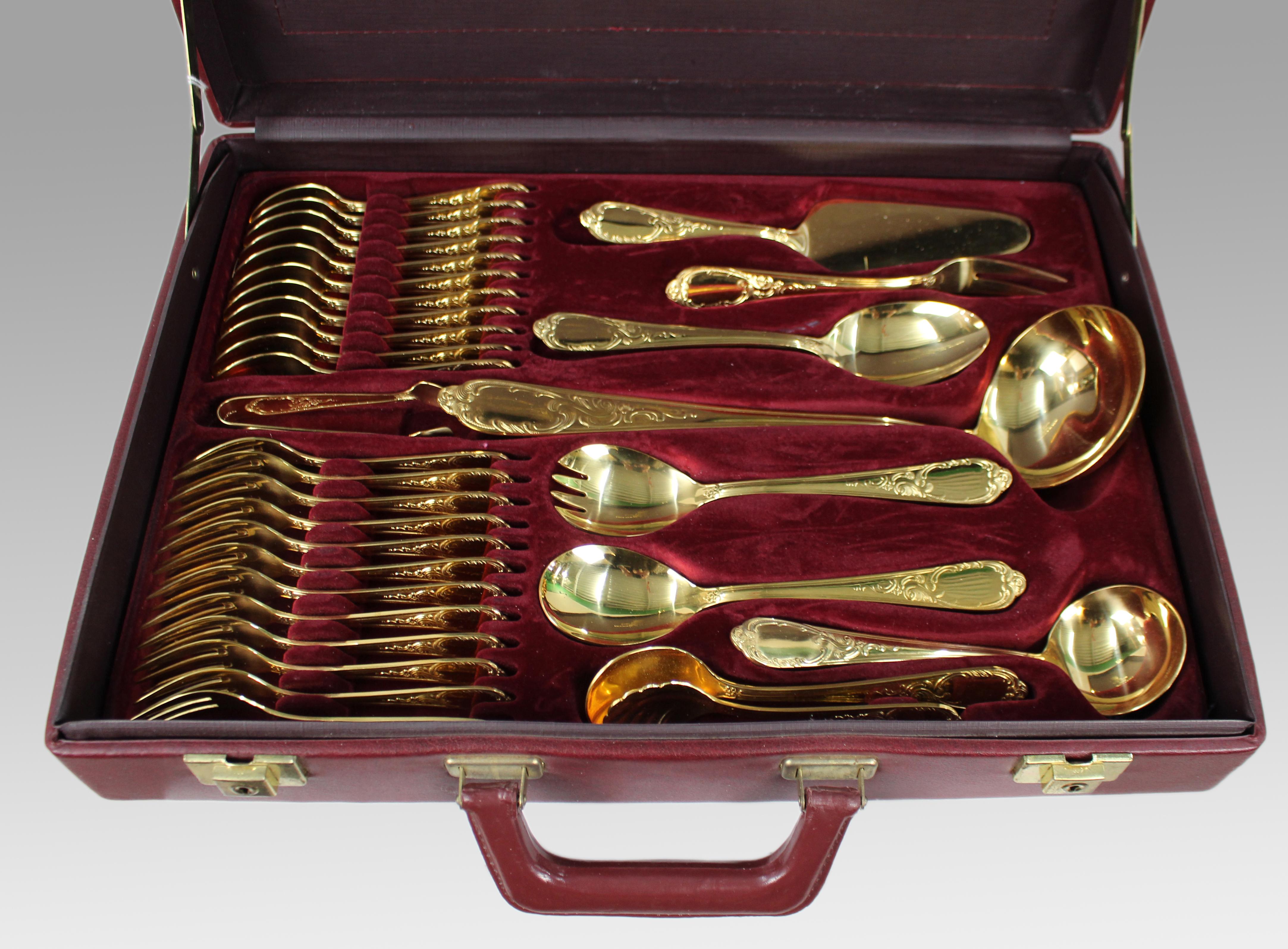 Cubertería completa vintage alemana bañada en oro para 12 personas de Solingen, c.1970 siglo XX en venta