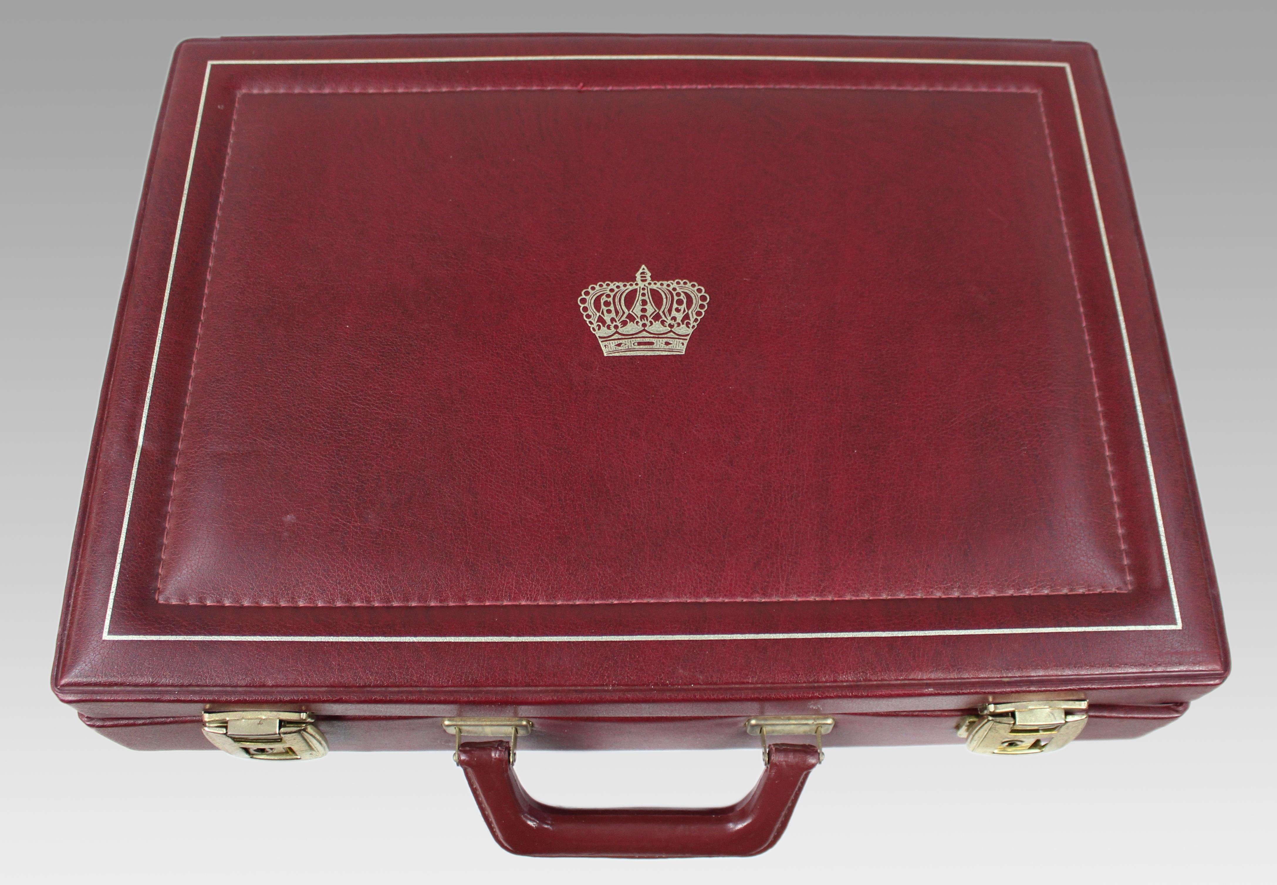 Cubertería completa vintage alemana bañada en oro para 12 personas de Solingen, c.1970 Chapado en oro en venta