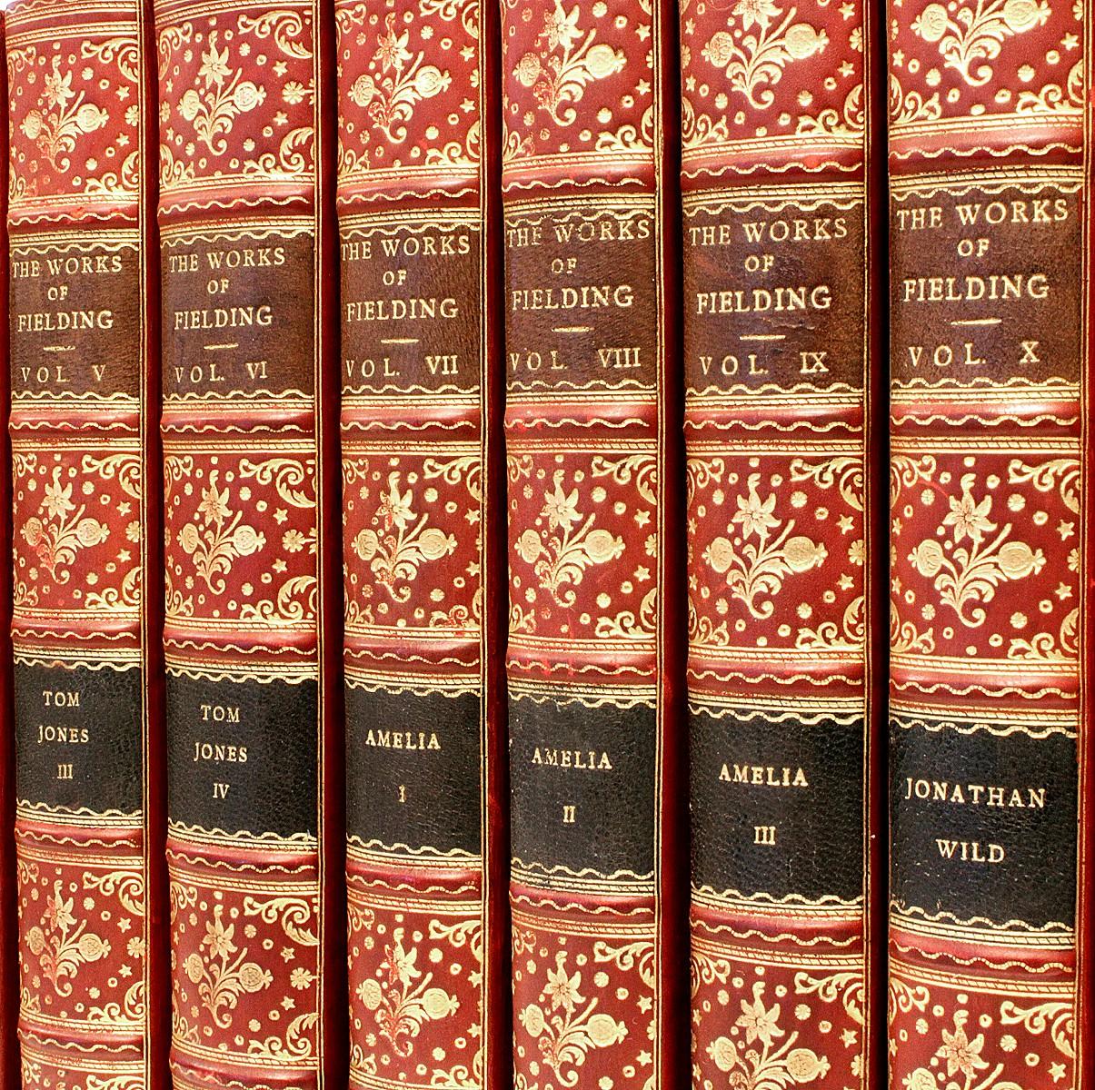 Cuir Œuvres complètes d'Henry Fielding, 12 volumes, dans une belle reliure en cuir complète ! en vente