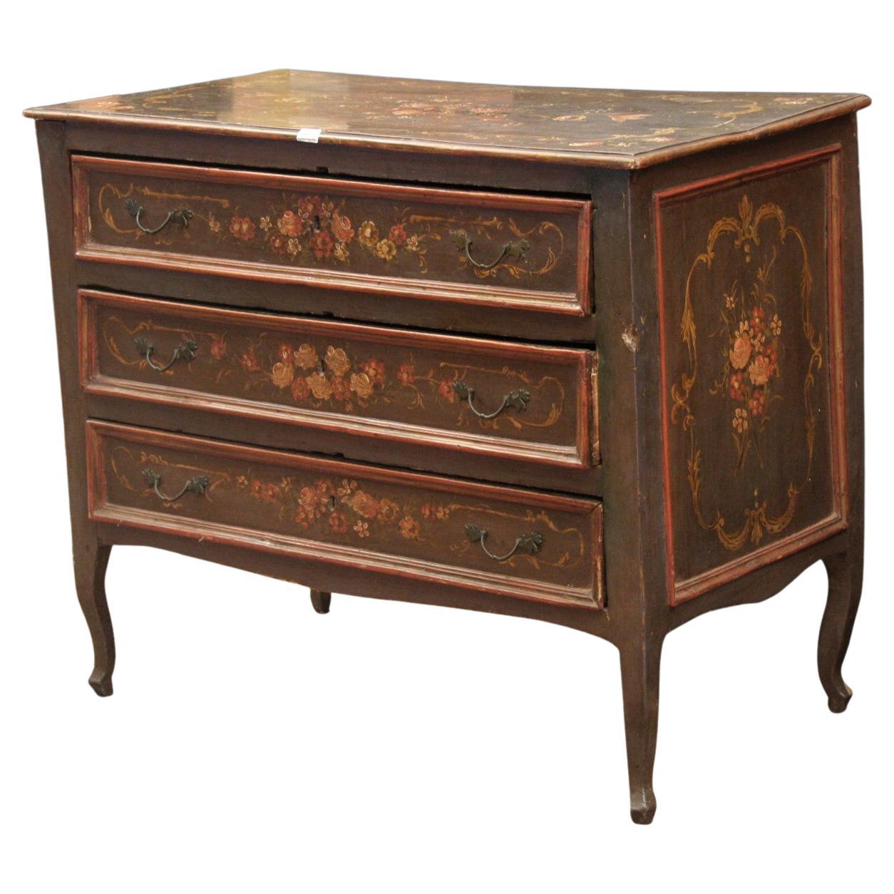 Commode italienne de grande beauté des années 1700, entièrement peinte à la main en vente