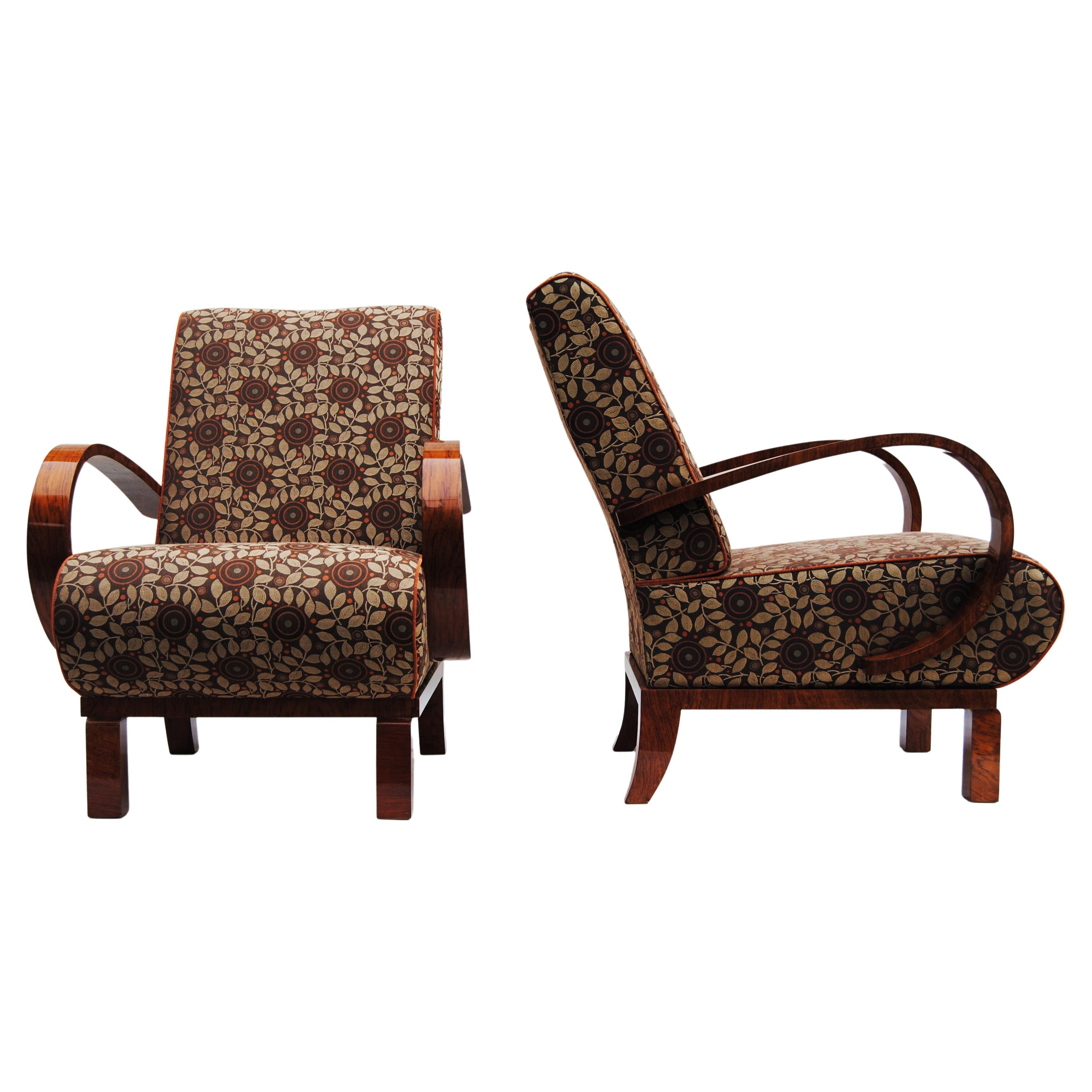 Paire de fauteuils Art Déco entièrement restaurés, nouveau tissu d'ameublement, haute brillance en vente