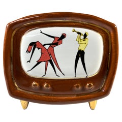 Completely Retro, Jazz Dancers Television Ashtray. Italian Ceramic Of The 1960s