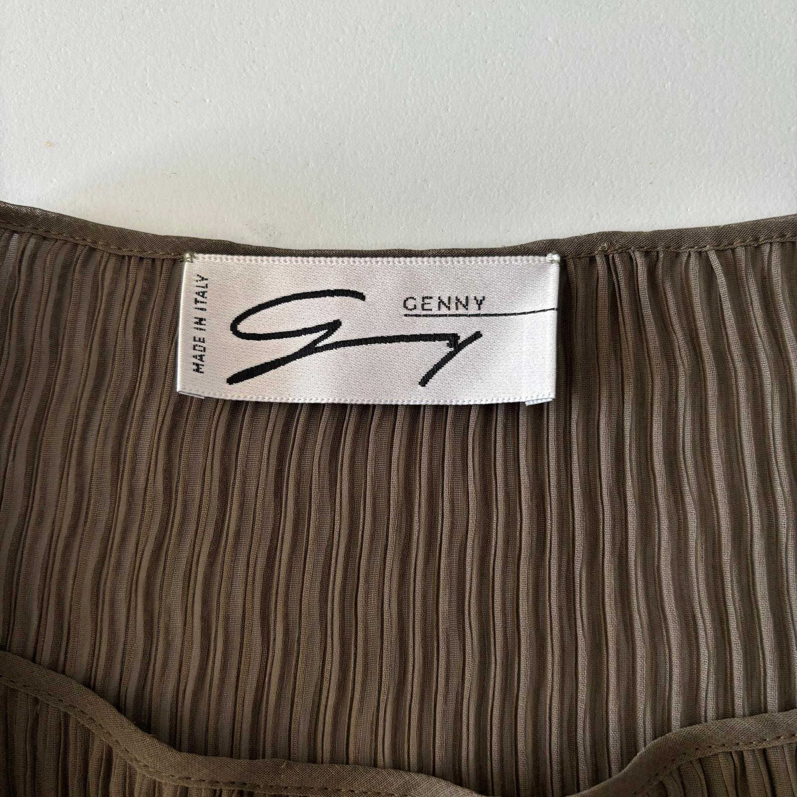 Genny 80's suit in excellent condition For Sale 1