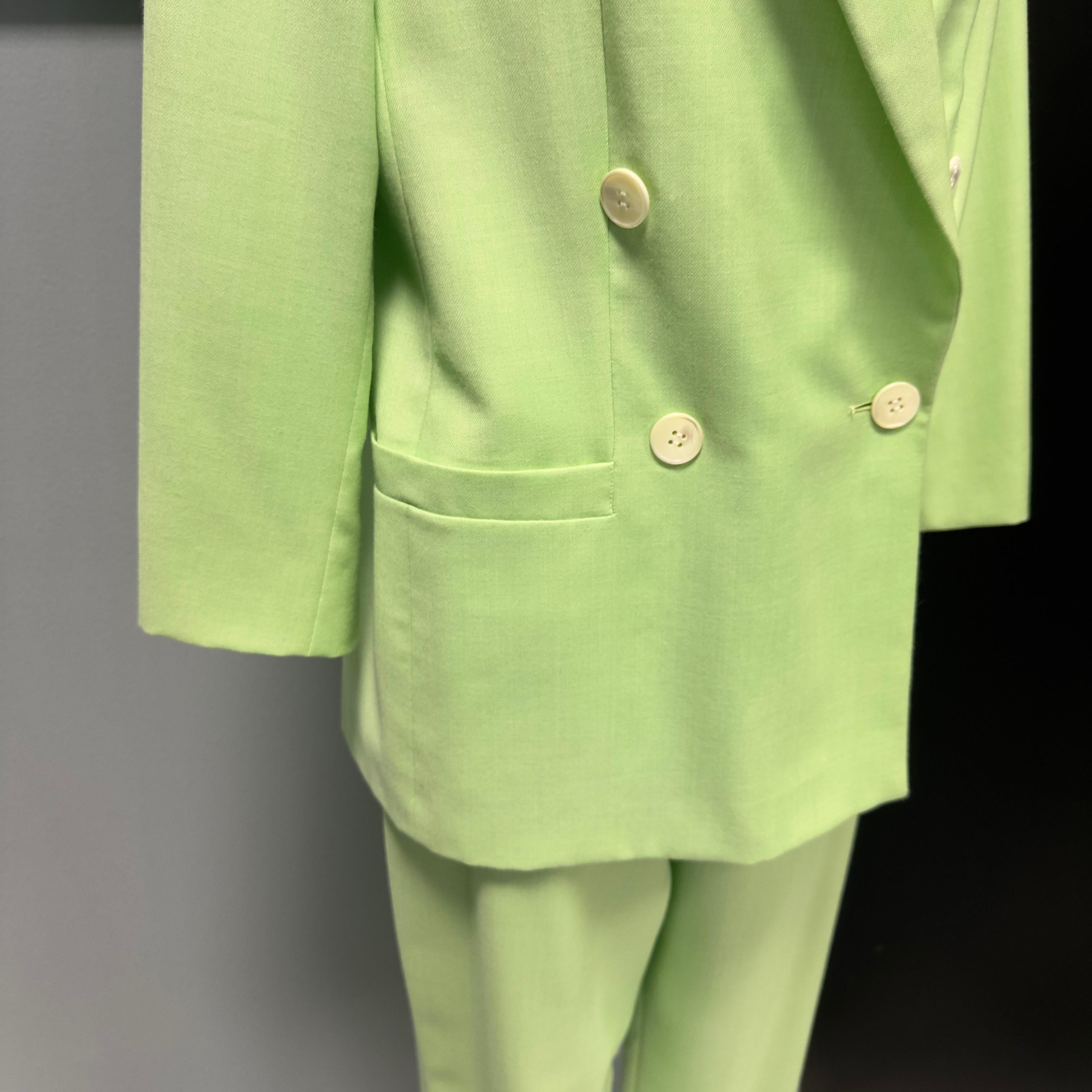 Genny 1980s suit in excellent condition For Sale 5