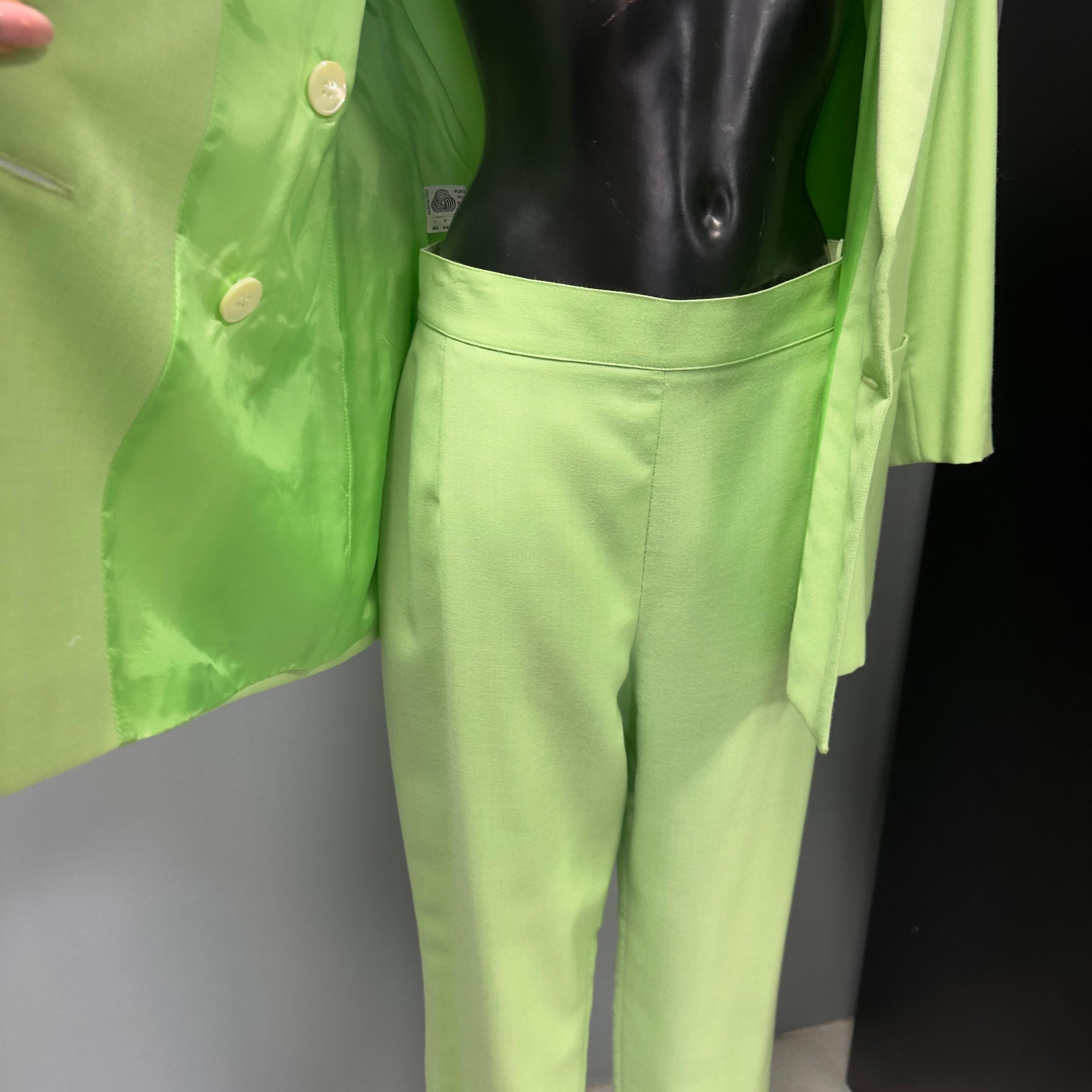 Genny 1980s suit in excellent condition For Sale 7