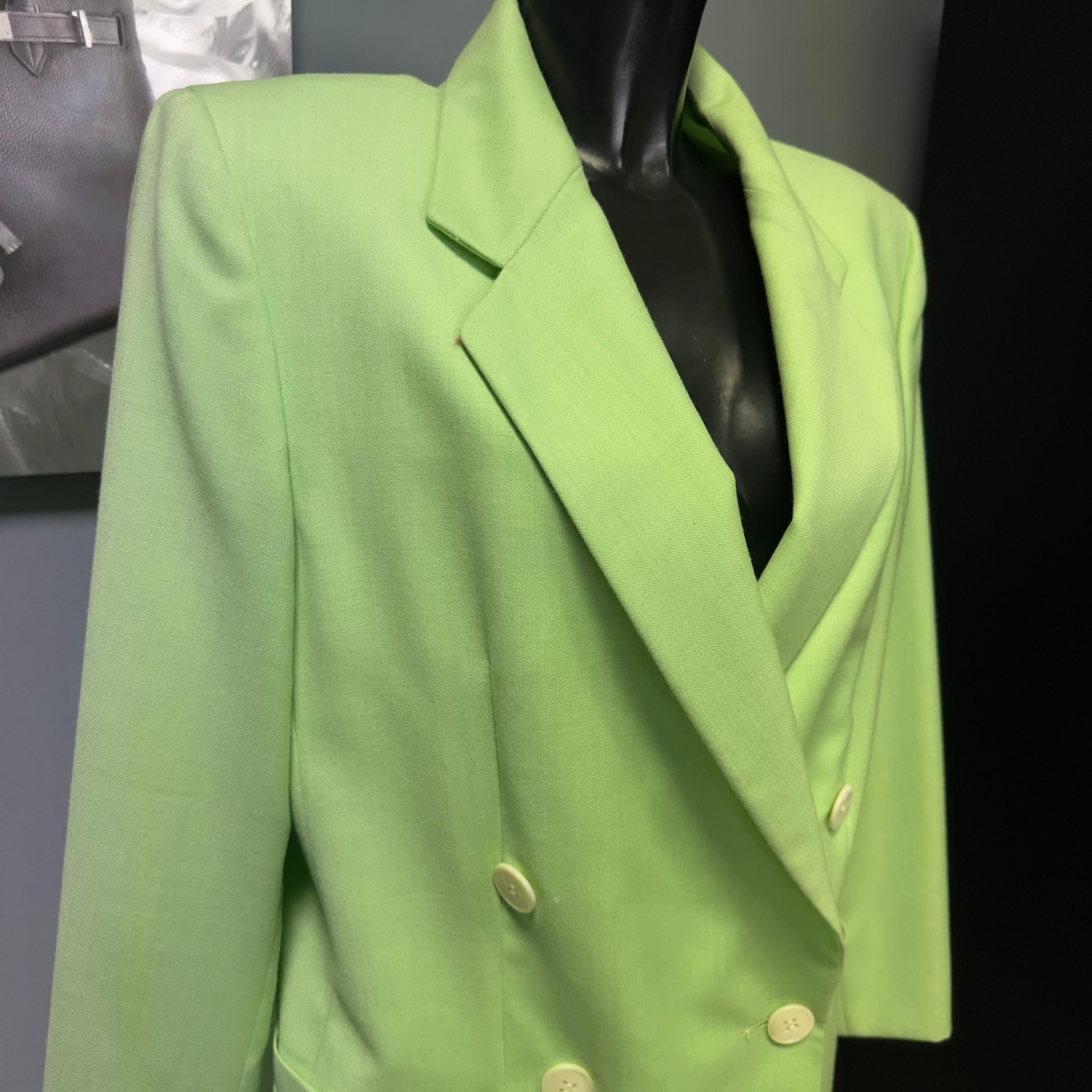 Genny 1980s suit in excellent condition For Sale 4