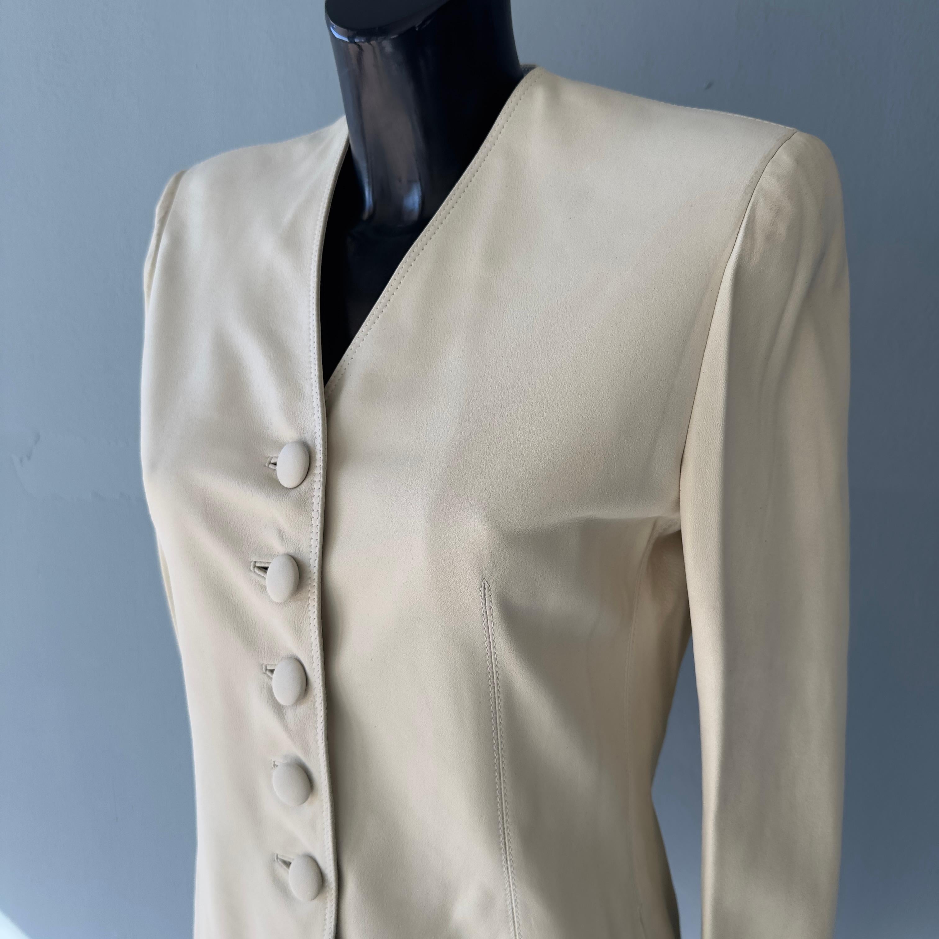 Emanuel Ungaro traje de cuero con etiqueta en Excelente estado para la venta en Basaluzzo, IT