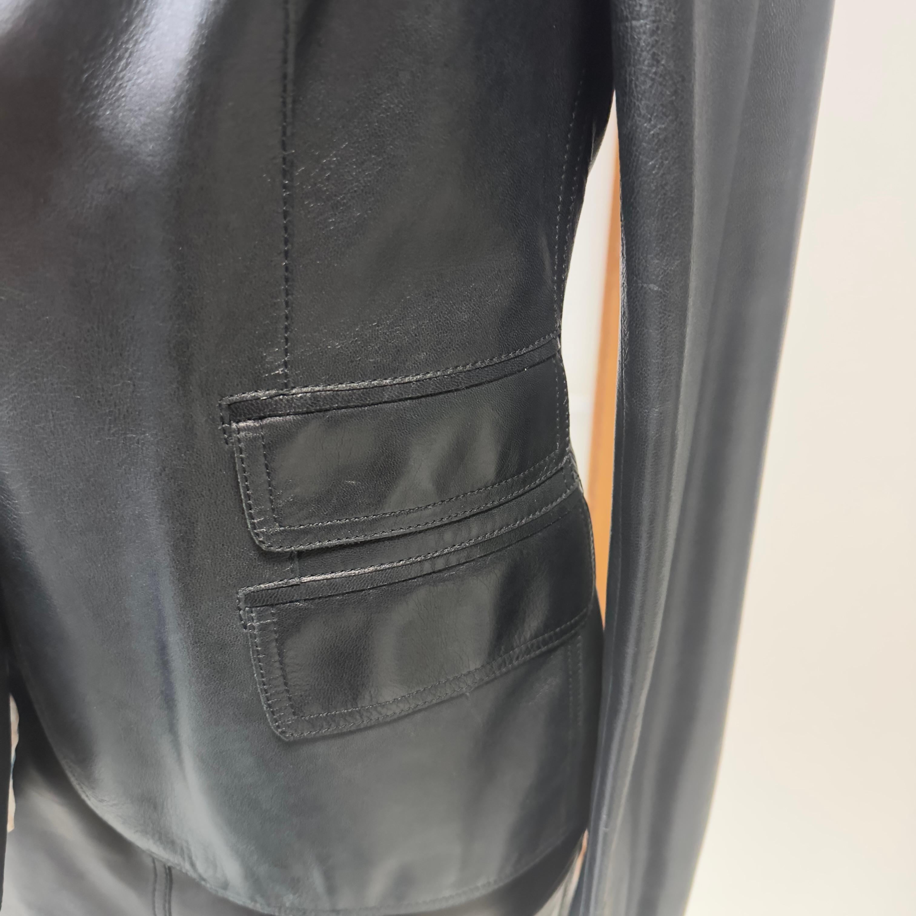 Completo Trussardi in pelle in ottime condizioni 6
