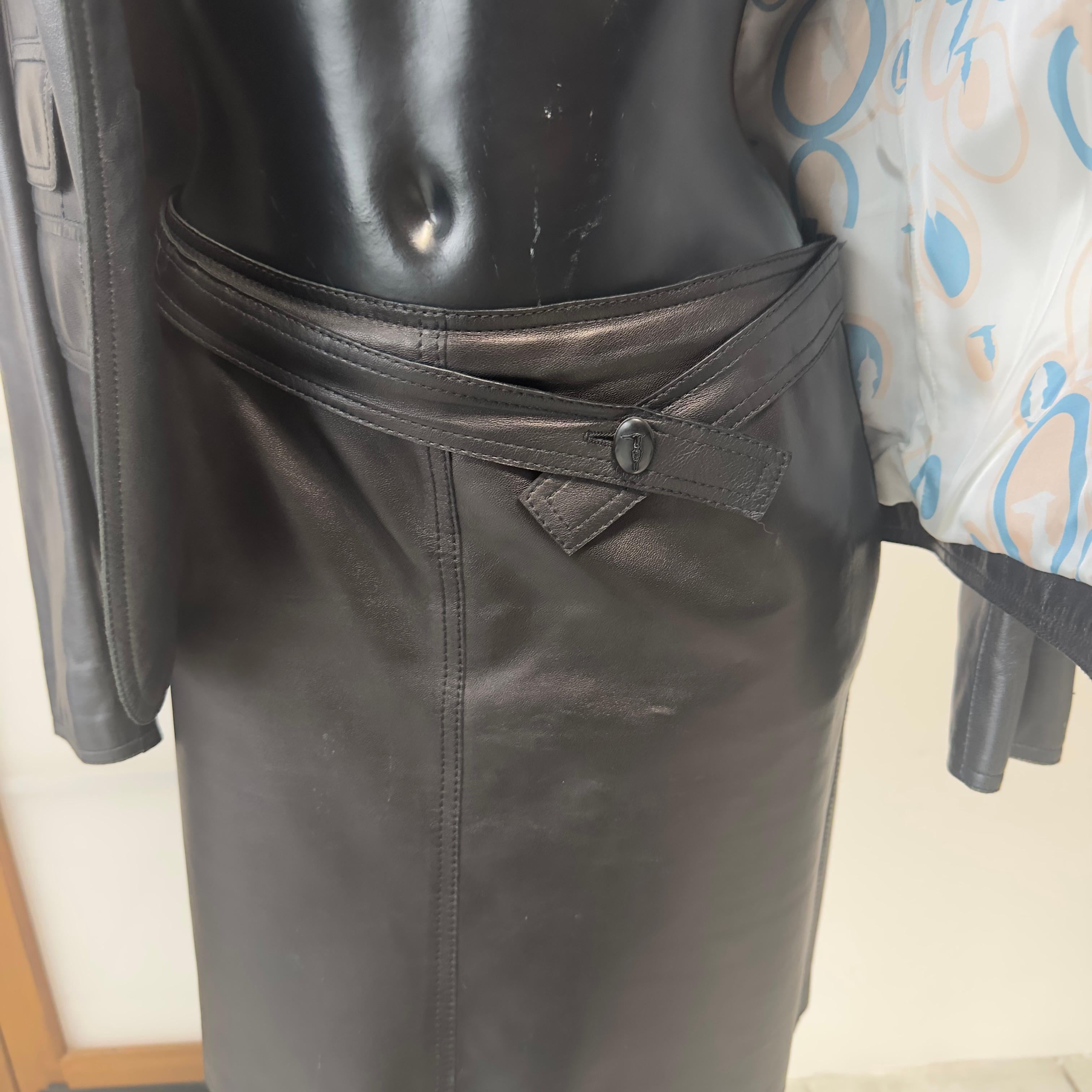 Completo Trussardi in pelle in ottime condizioni 8