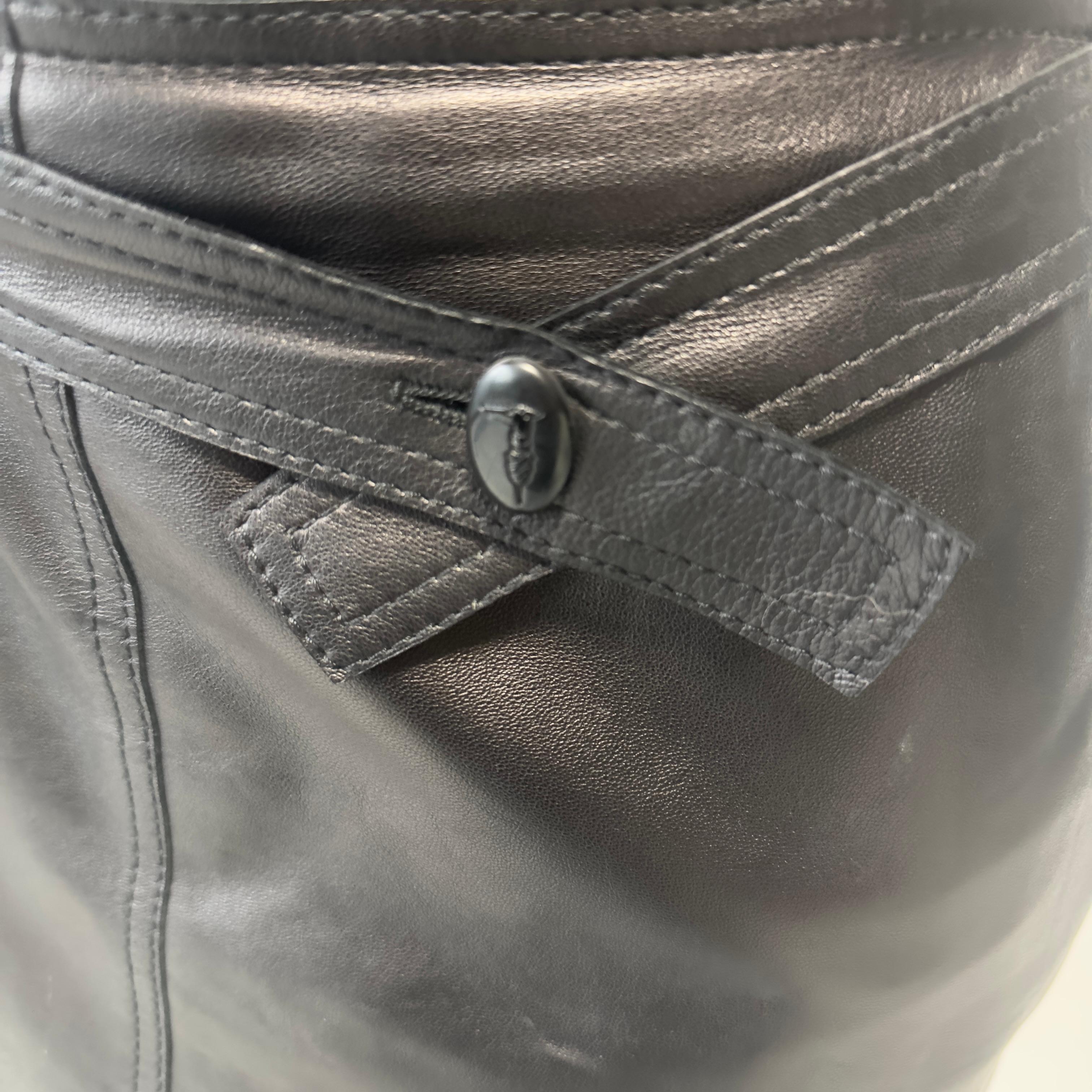Completo Trussardi in pelle in ottime condizioni 15