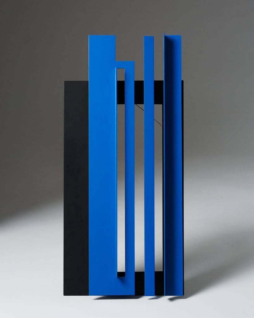 Composition by Lars-Erik Falk, 
Sweden. 1956-1983

Painted steel.

Measure: H 71 cm/ 2' 4 1/2''
W 33 cm/ 13''.