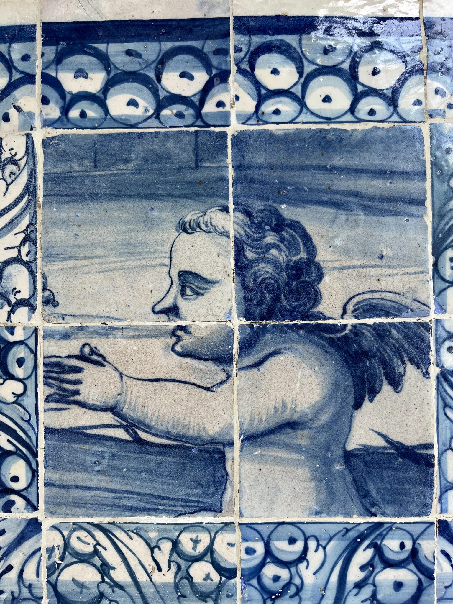 Composition of 16 Tiles with Angel Portugal 18th Century In Good Condition For Sale In Lisboa, PT