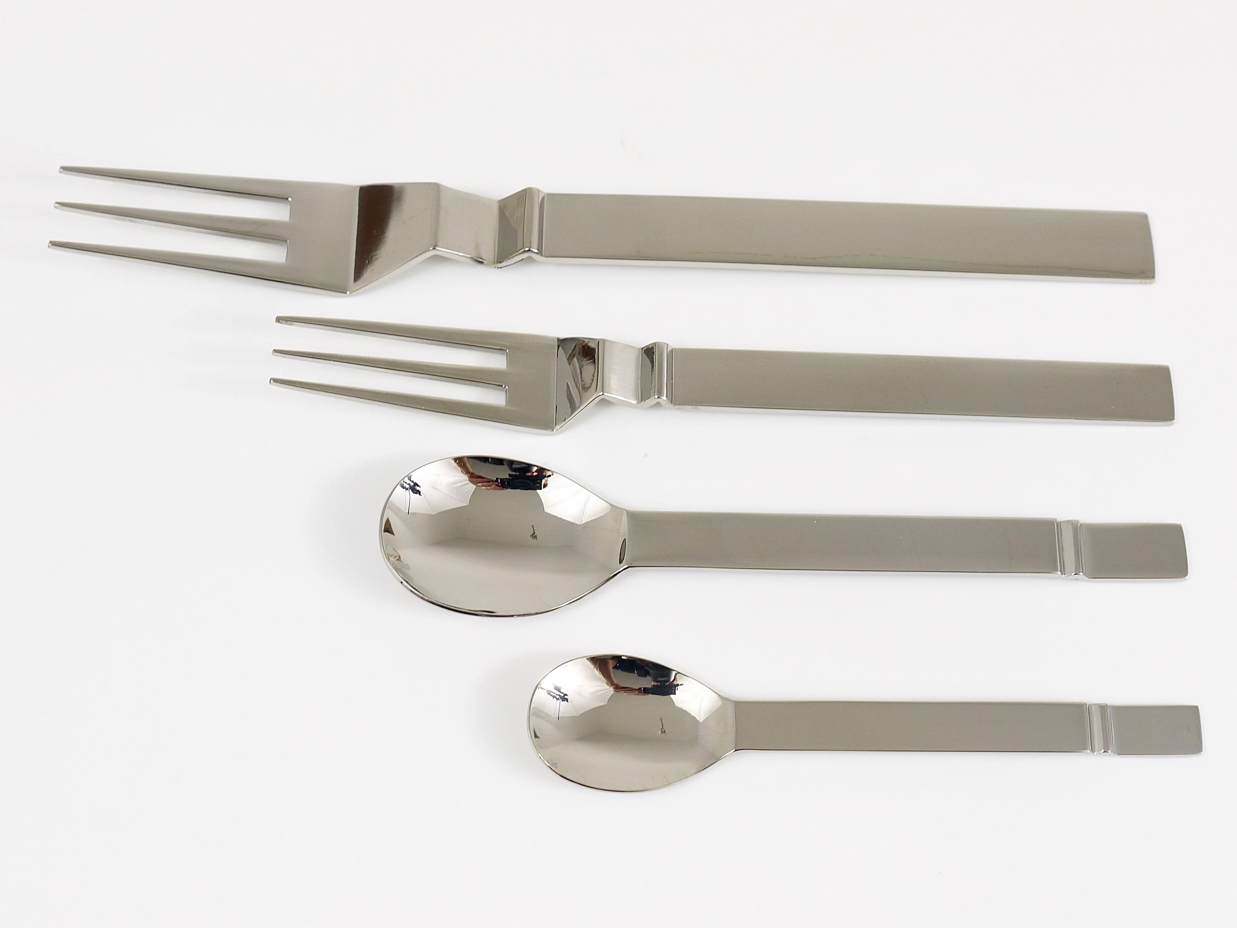 Comprehensive Flatware Cutlery by Bob Patino for Berndorf, Austria, 1990s In Excellent Condition In Vienna, AT