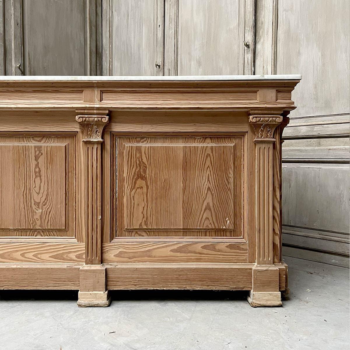 Fir counter with Carrara marble top in vendita 5