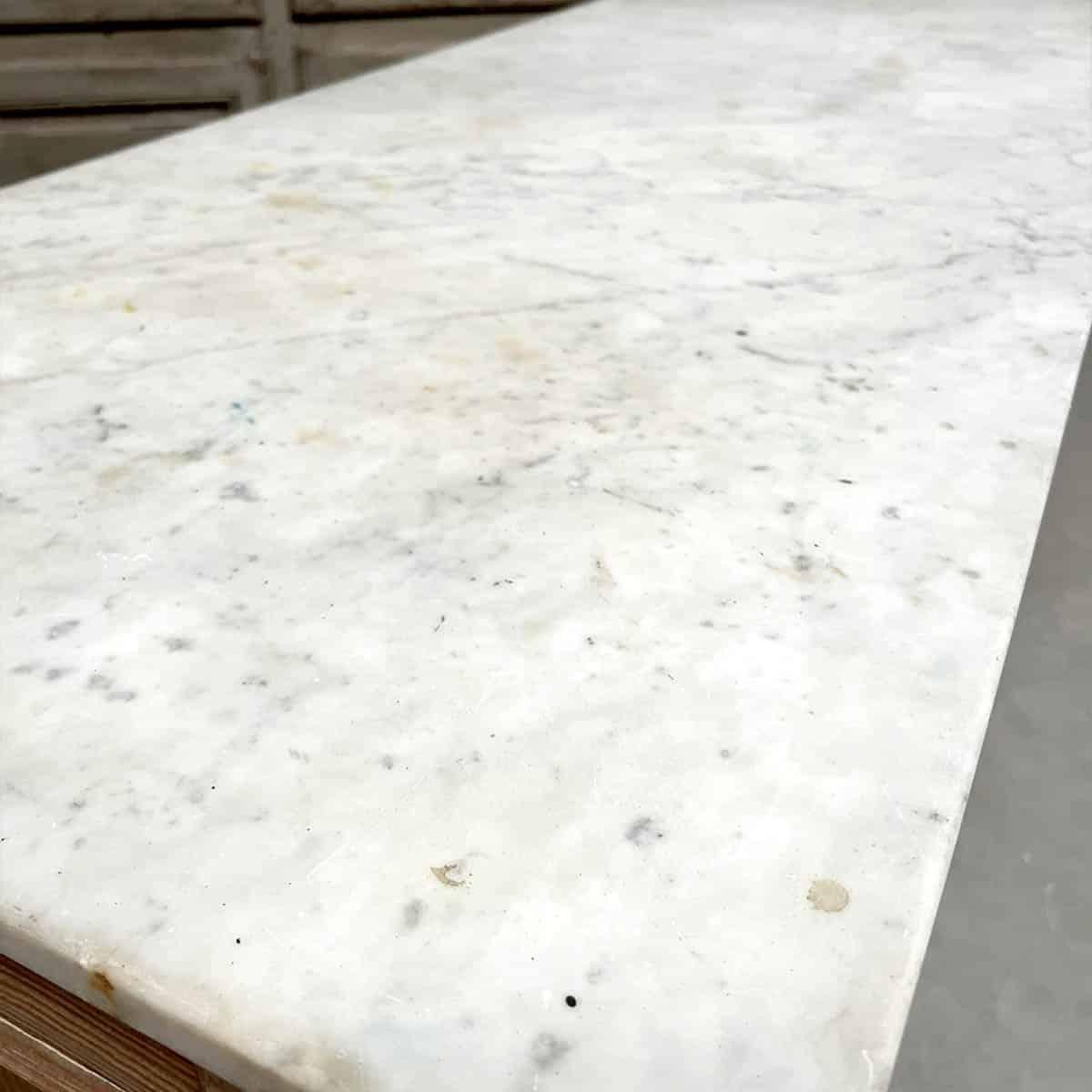 Fir counter with Carrara marble top in vendita 7