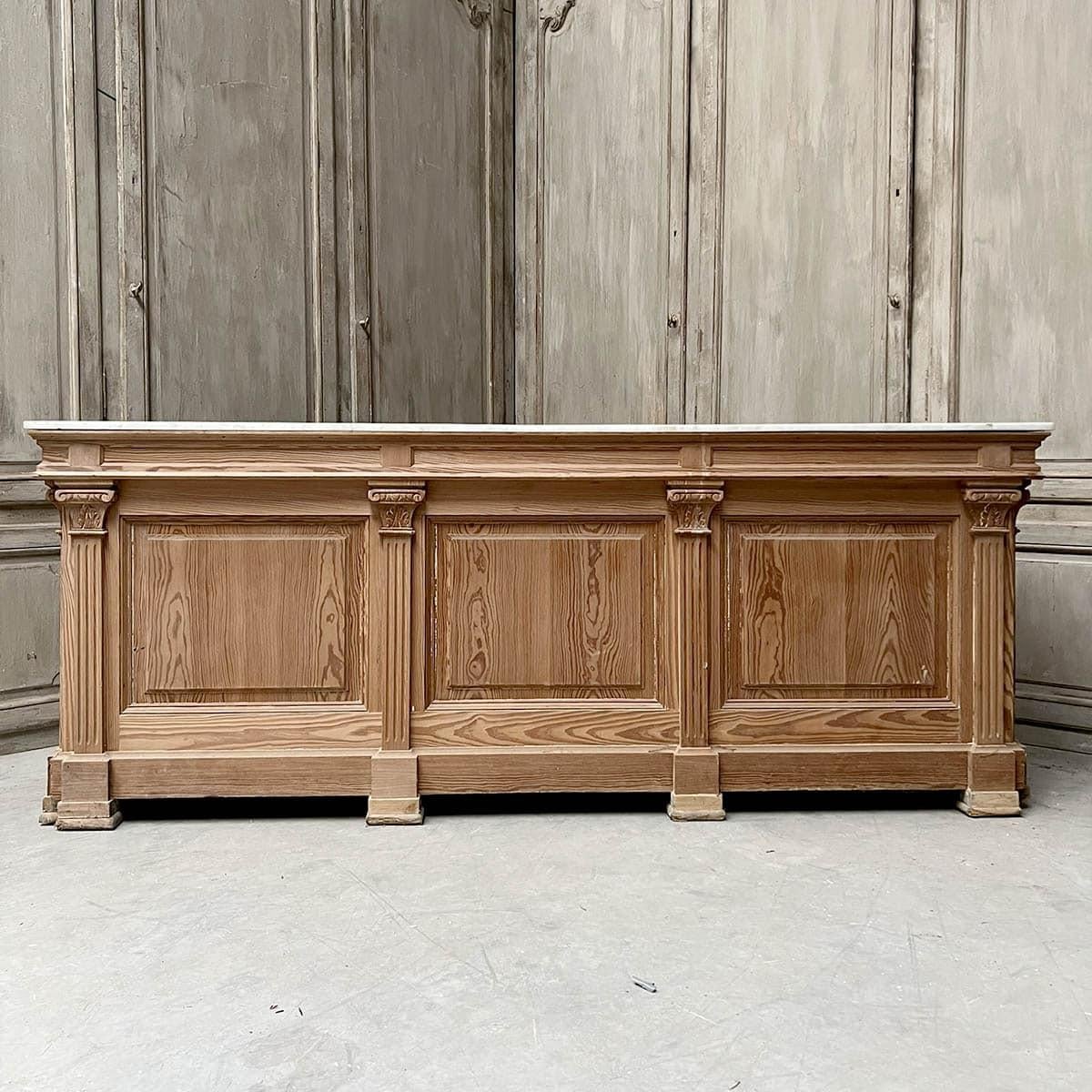Inizio XX secolo Fir counter with Carrara marble top in vendita