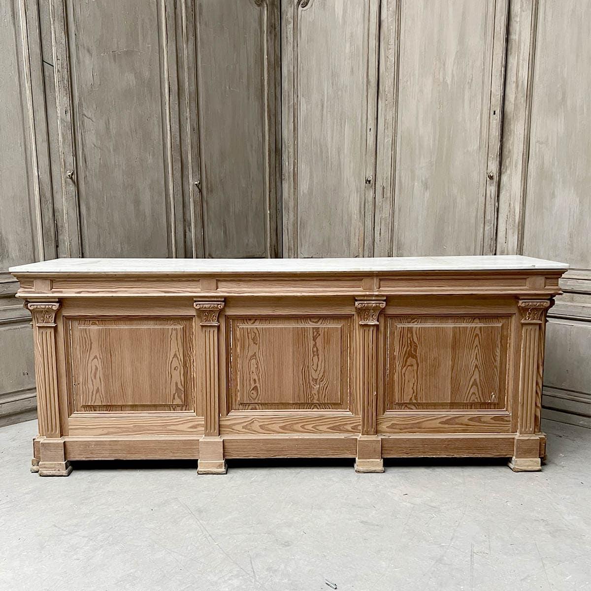 Marmo di Carrara Fir counter with Carrara marble top in vendita