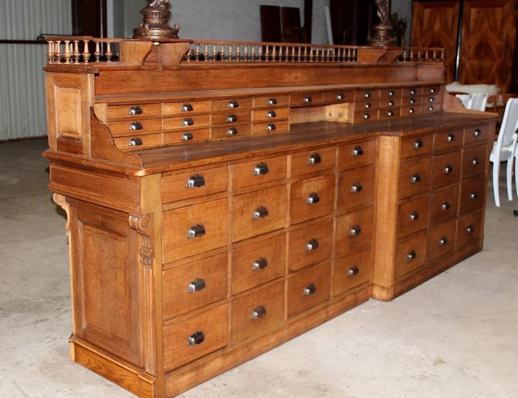 French Oak Pharmacy Counter – Early 20th Century For Sale