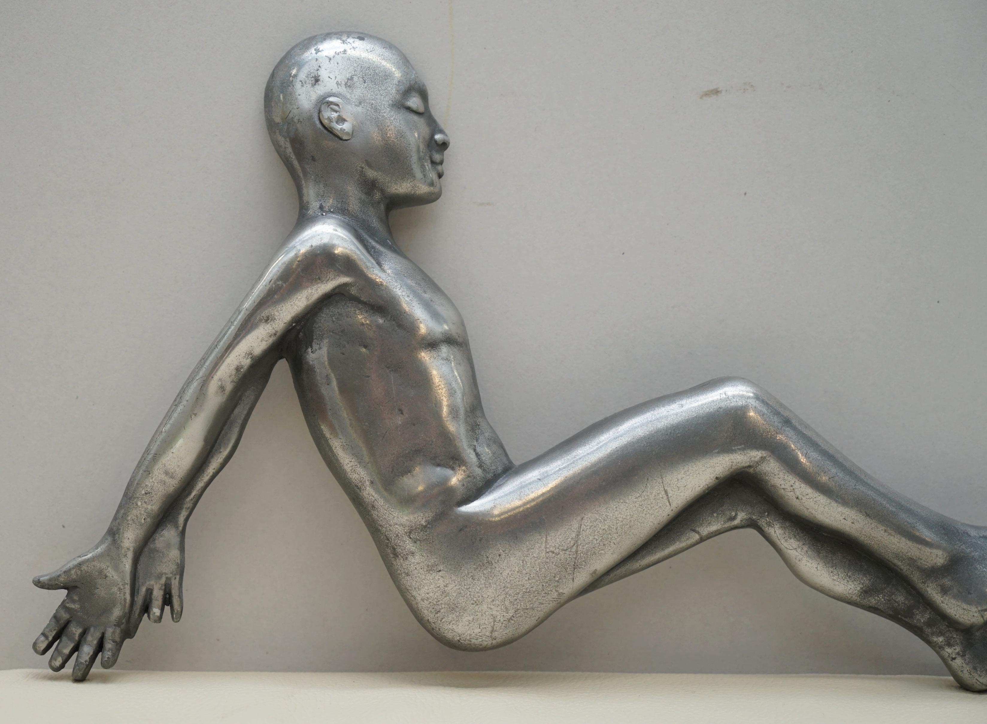 We are delighted to offer for sale this lovely decorative Compulsion Gallery 1994 sideways facing figure 

This is vintage from 1994, this is part of a selection of Compulsion Gallery items I have for sale, I have various cars and the hands