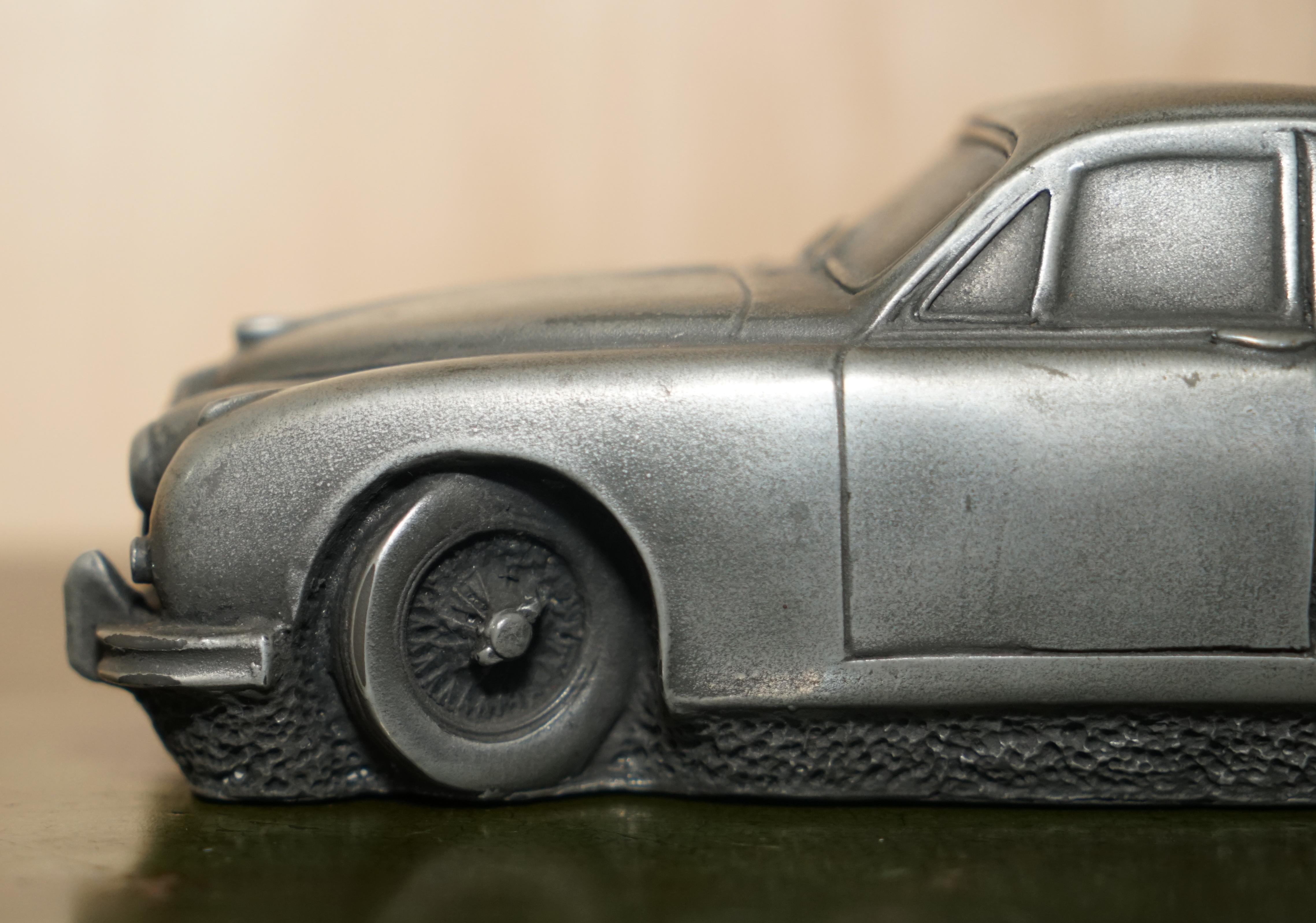 (a) Gallery Pewter Jaguar 1955-1959 Edition Mark i Car Must See Pictures en vente 1