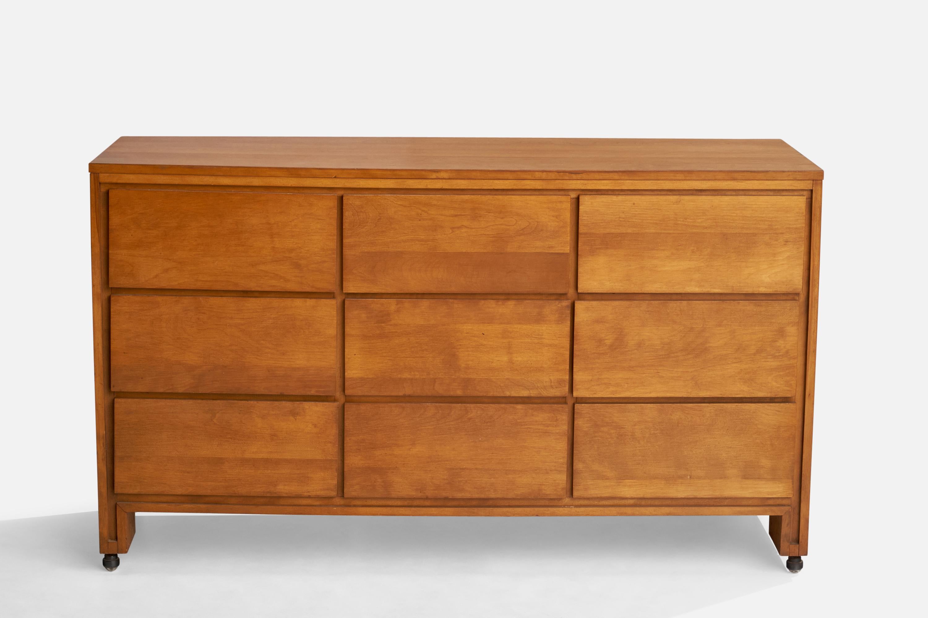 Conant Ball, Chests of Drawers, Walnut, USA, 1950s In Good Condition For Sale In High Point, NC