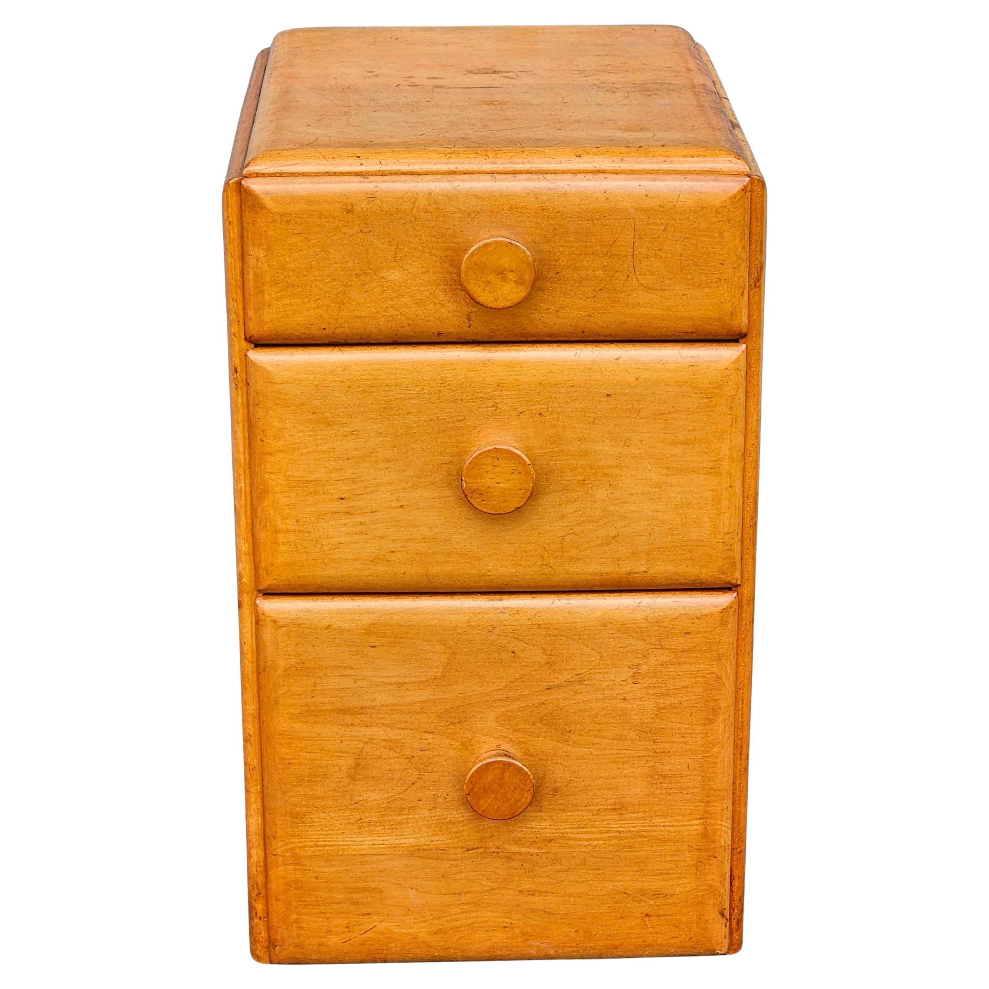 Conant Ball Early American Style Maple Bedside Chest of Drawers Nightstand