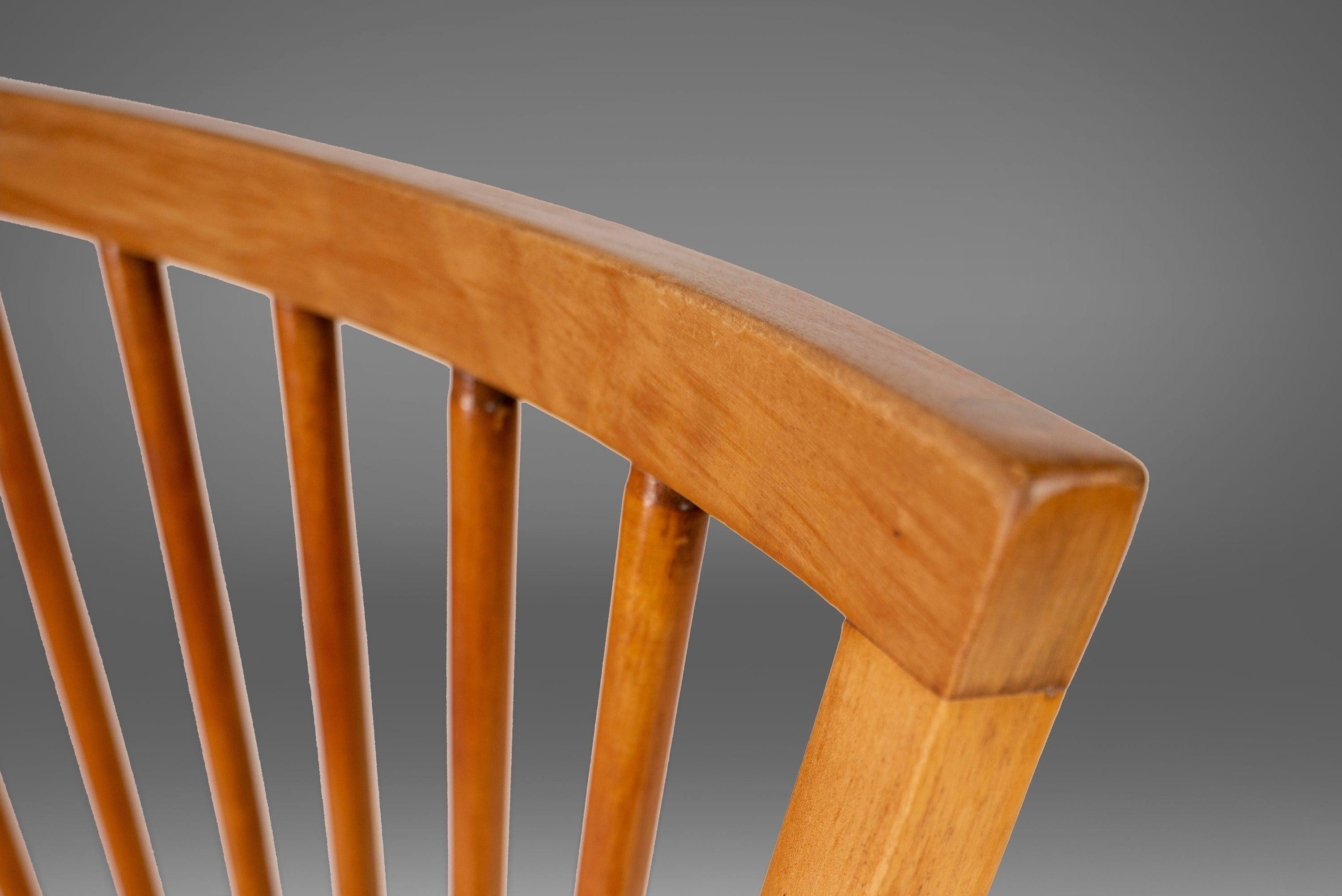 Conant Ball Spindle Desk Chair / Side Chair in Solid Maple, C. 1960s In Good Condition In Deland, FL