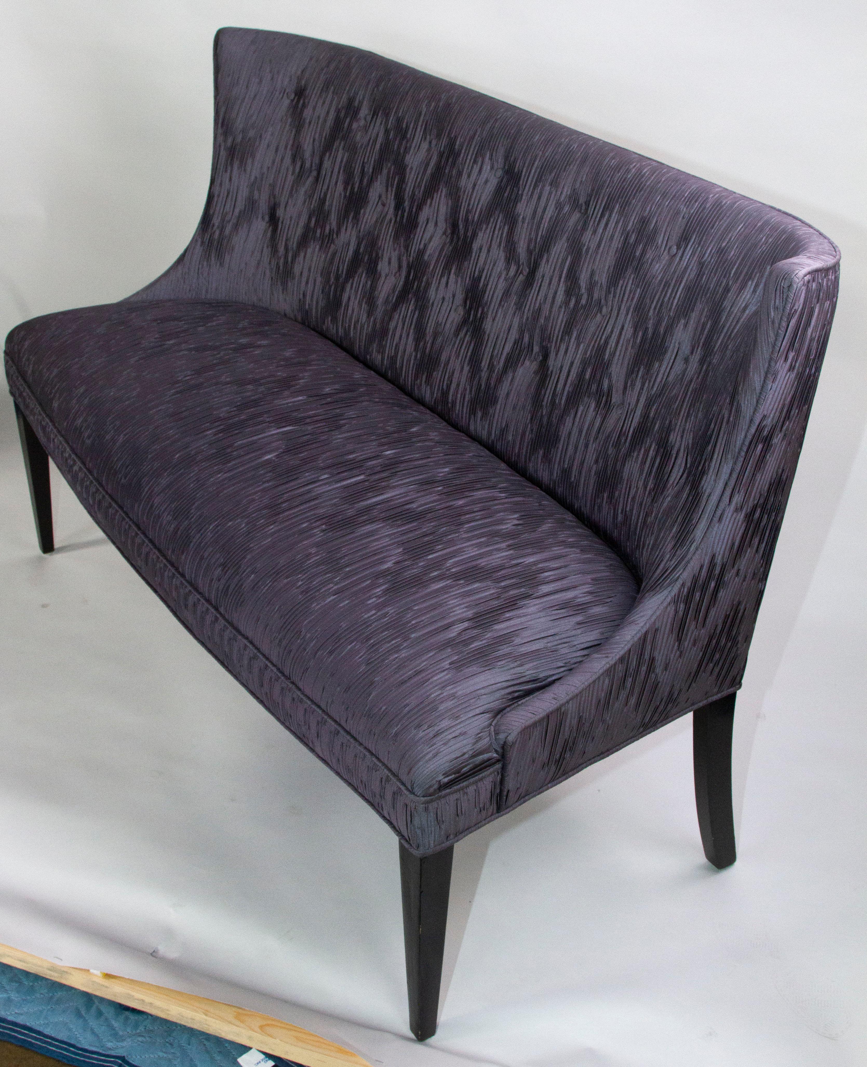 French settee 1940's style with Tufted Back and Tapered Legs For Sale 4