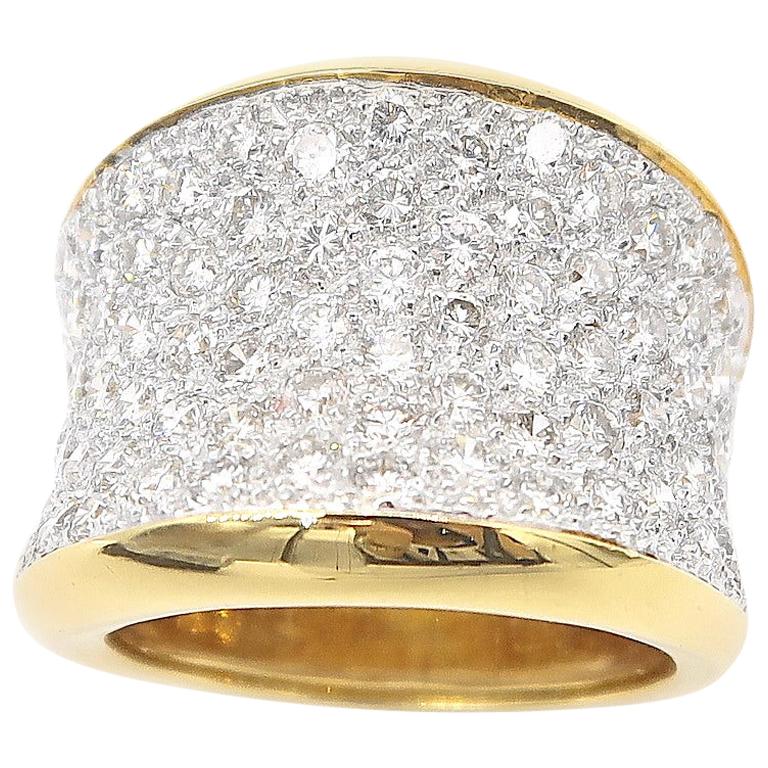 Concave Diamond Pavé 18 Karat Yellow Gold Ring