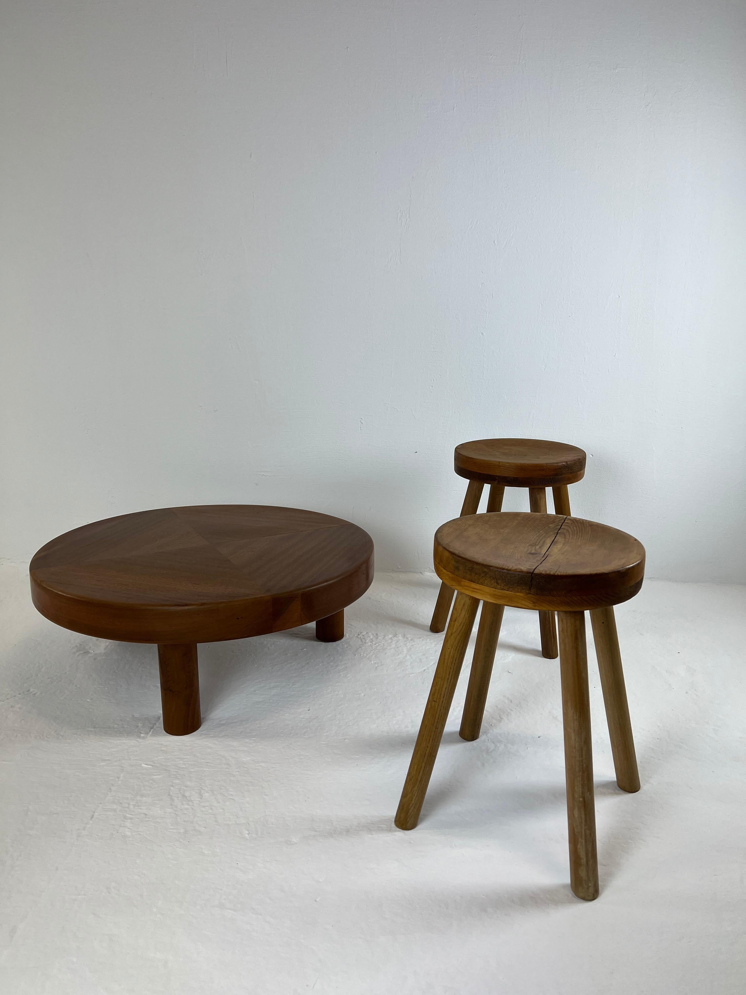 Concave Modernist Stools In Good Condition For Sale In LYON, FR