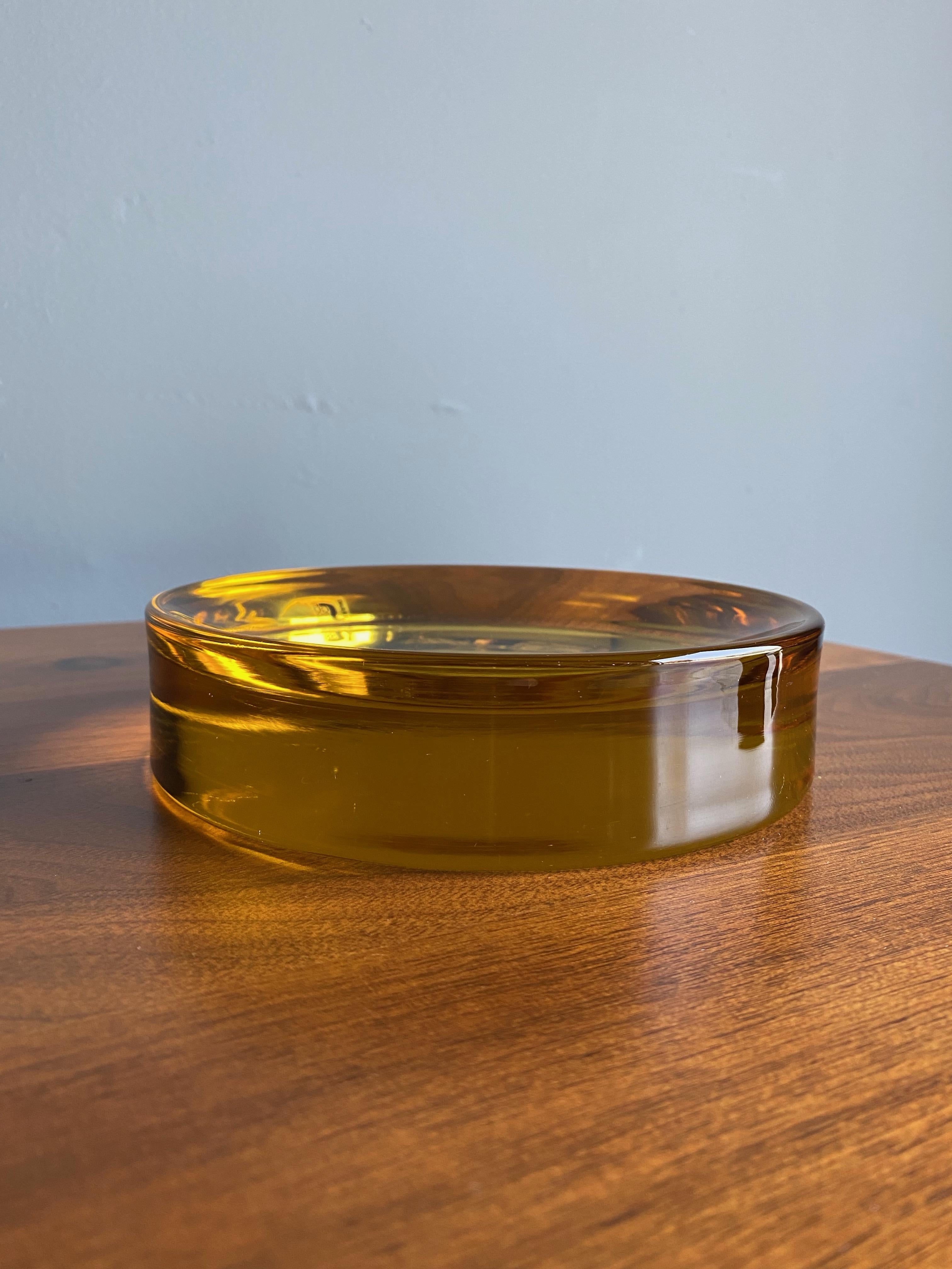 Concave Murano Seguso Arte Amber Glass Dish, circa 1960 For Sale 3