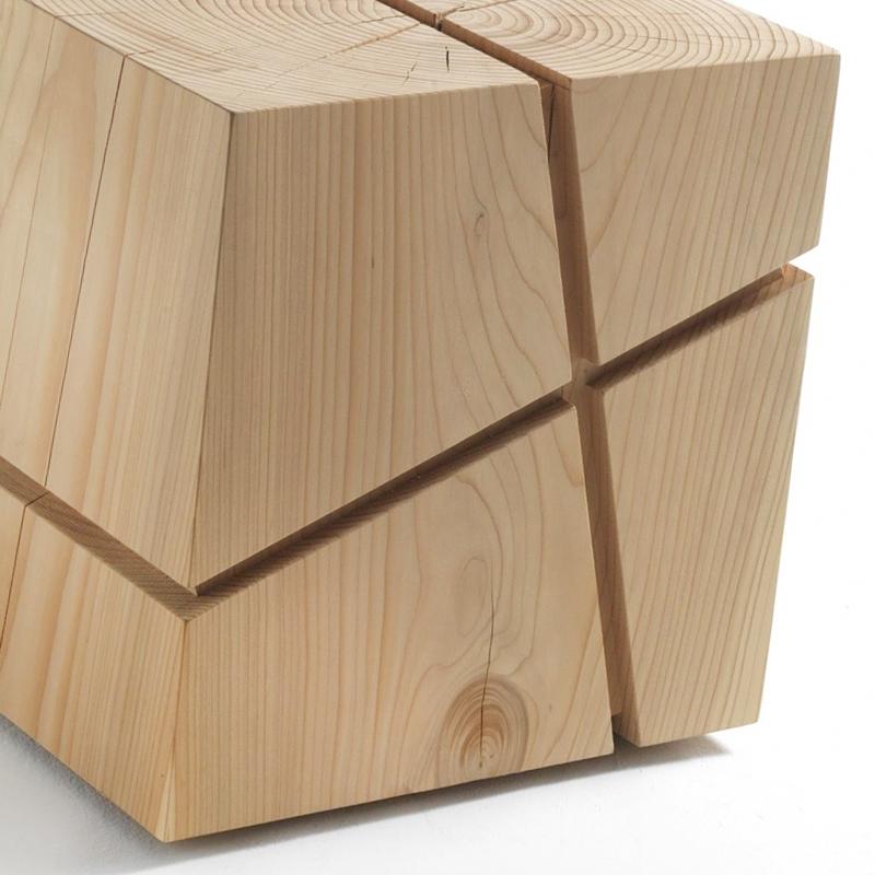 XXIe siècle et contemporain Tabouret Concepta en bois de cèdre massif naturel en vente