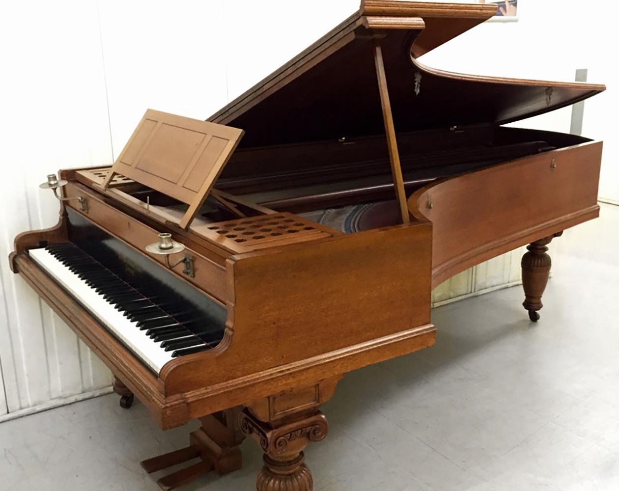 XIXe siècle Concert Grand Piano Alfred Waterhouse Arts &Crafts Mouvement esthétique Romanesque en vente
