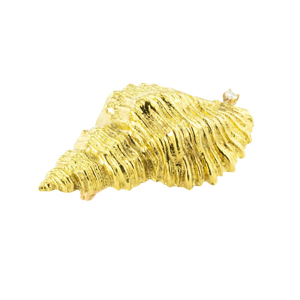 Modern Conch Diamond Yellow Gold Brooch