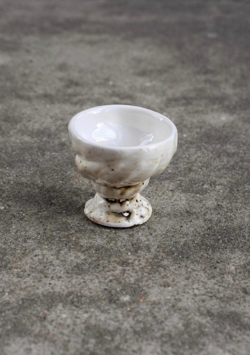 Conch Egg Cup In New Condition For Sale In PARIS, FR