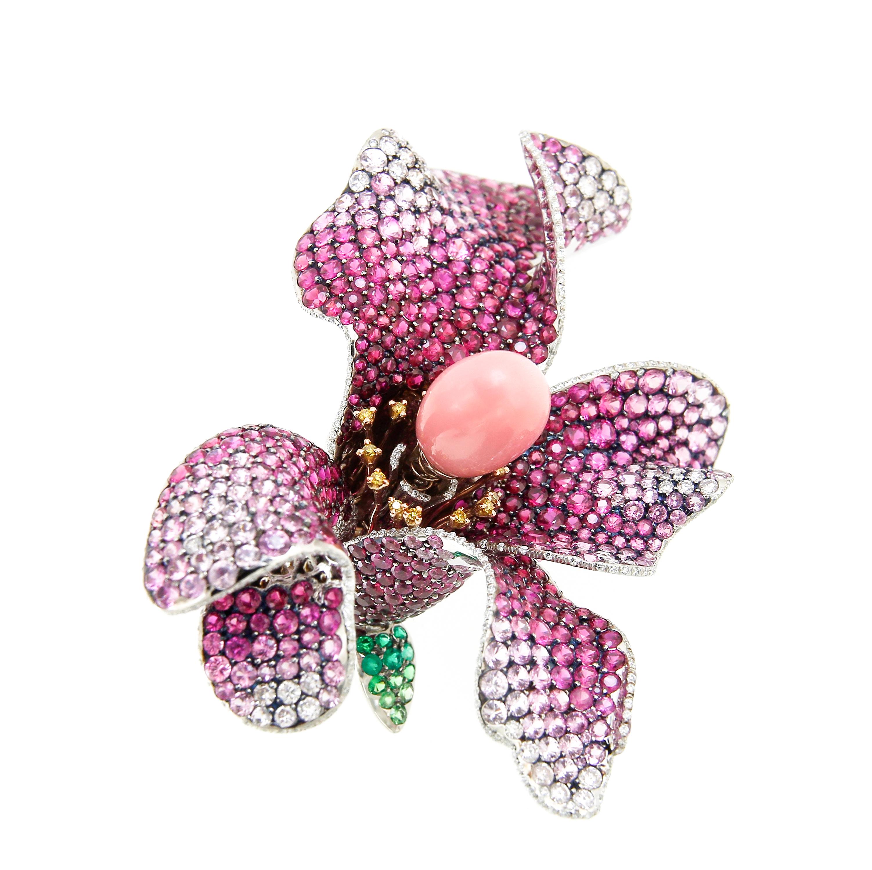 AENEA GIA Cert. 7.75ct. Conch Pearl 18k Gold Rubies Diamonds Trembling Brooch In New Condition For Sale In Salzburg, AT