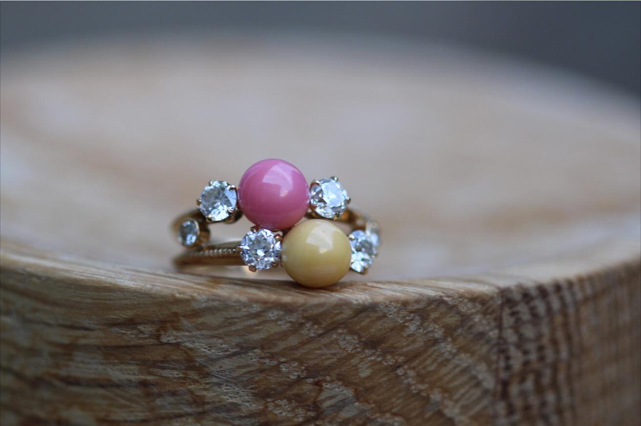 Conch Pearl and Diamond 18 Karat Gold Ring 1