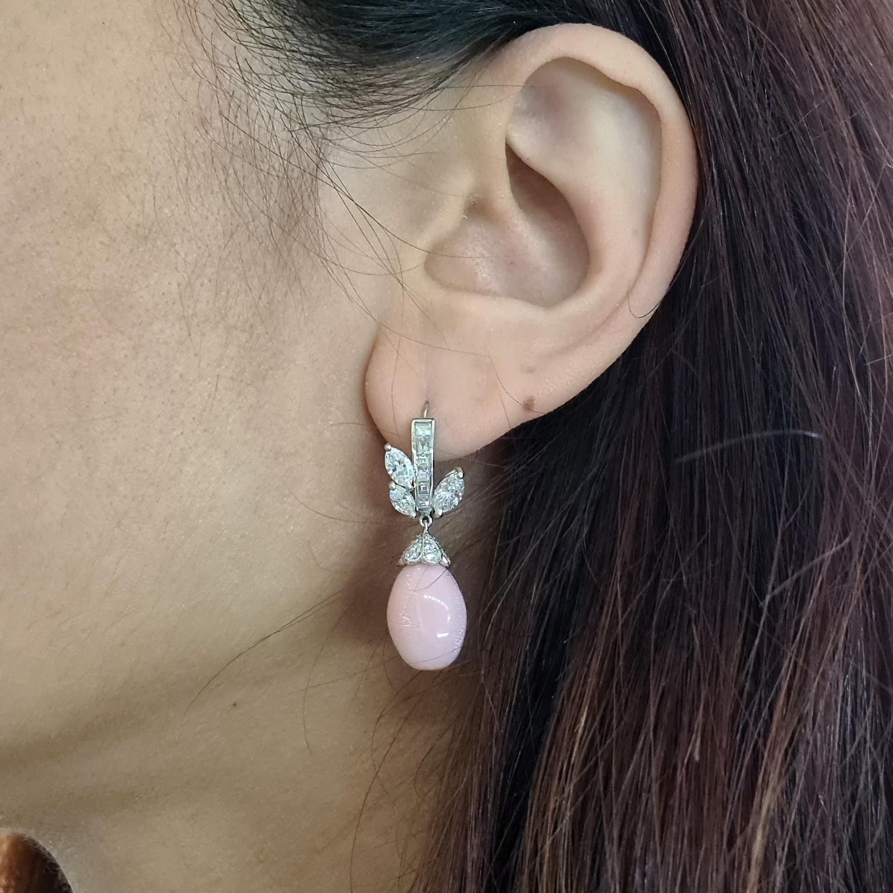 Ohrringe aus Platin mit Perlen, Diamanten und Platin (Moderne)