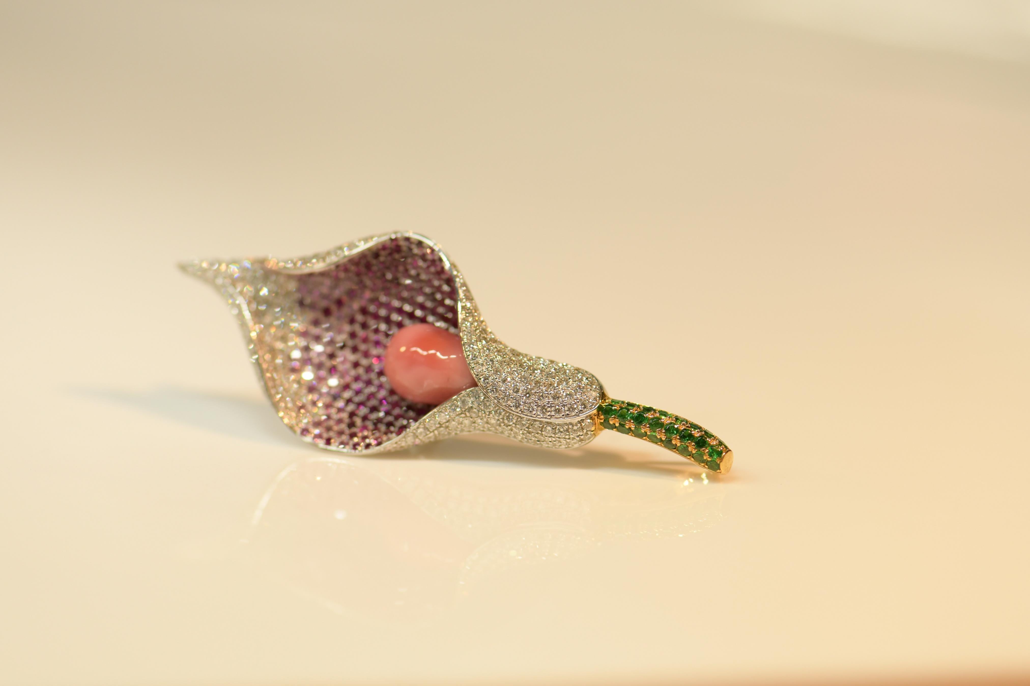 Women's or Men's Conch Pearl Diamond Tsavorite Brooch Pendant For Sale