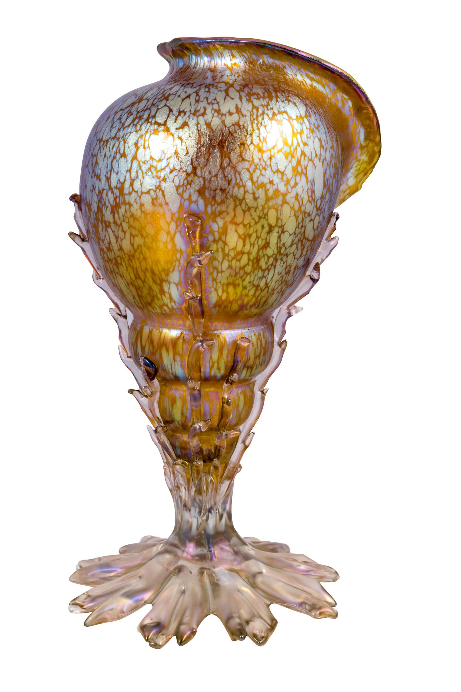 Austrian Conch Shell Glass Vase Iridescent Handmade Loetz Austria Jugendstil, circa 1900 For Sale