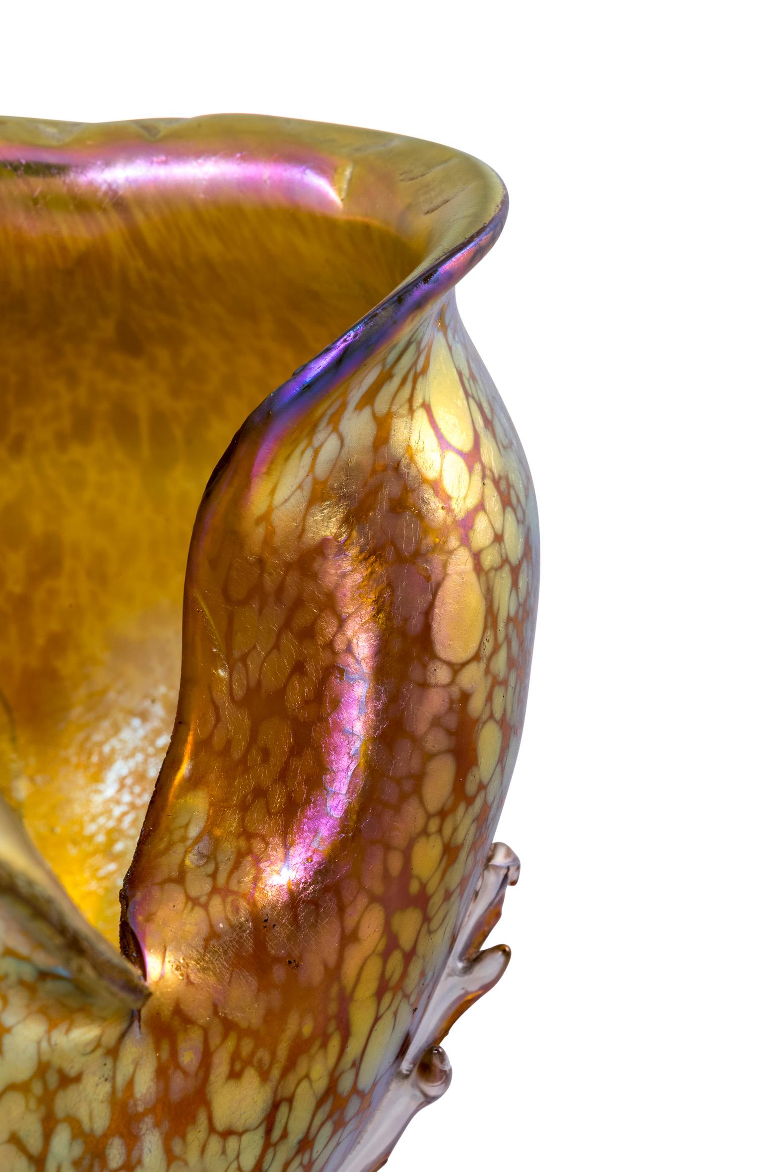 Art Glass Conch Shell Glass Vase Iridescent Handmade Loetz Austria Jugendstil, circa 1900