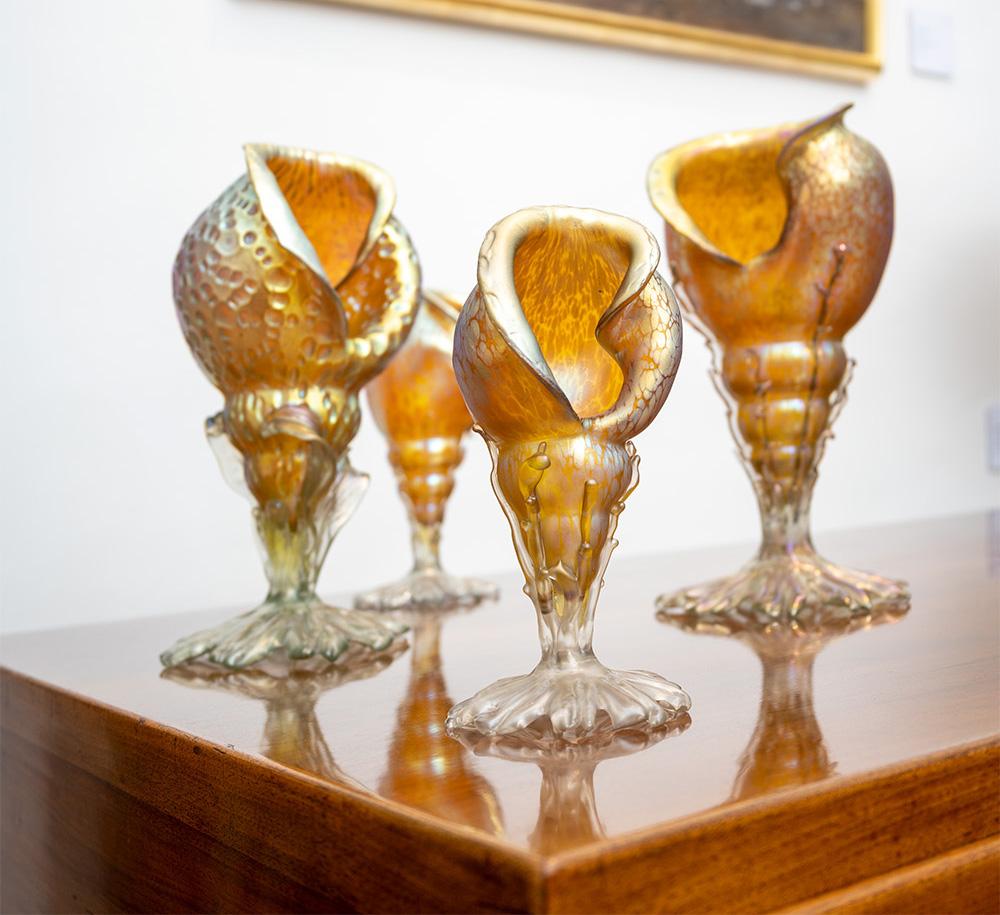 Conch Shell Glass Vase Iridescent Handmade Loetz Austria Jugendstil, circa 1900 2